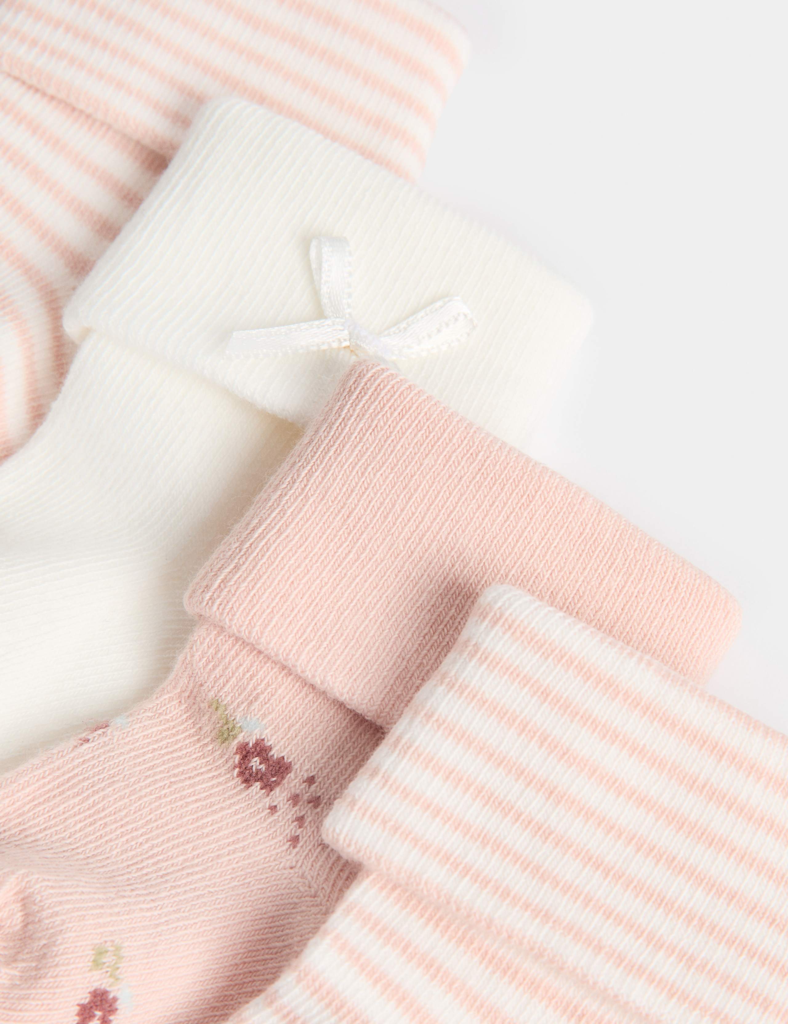 5 Pack Cotton Rich Floral Socks (7lbs-2 Yrs) 2 of 2