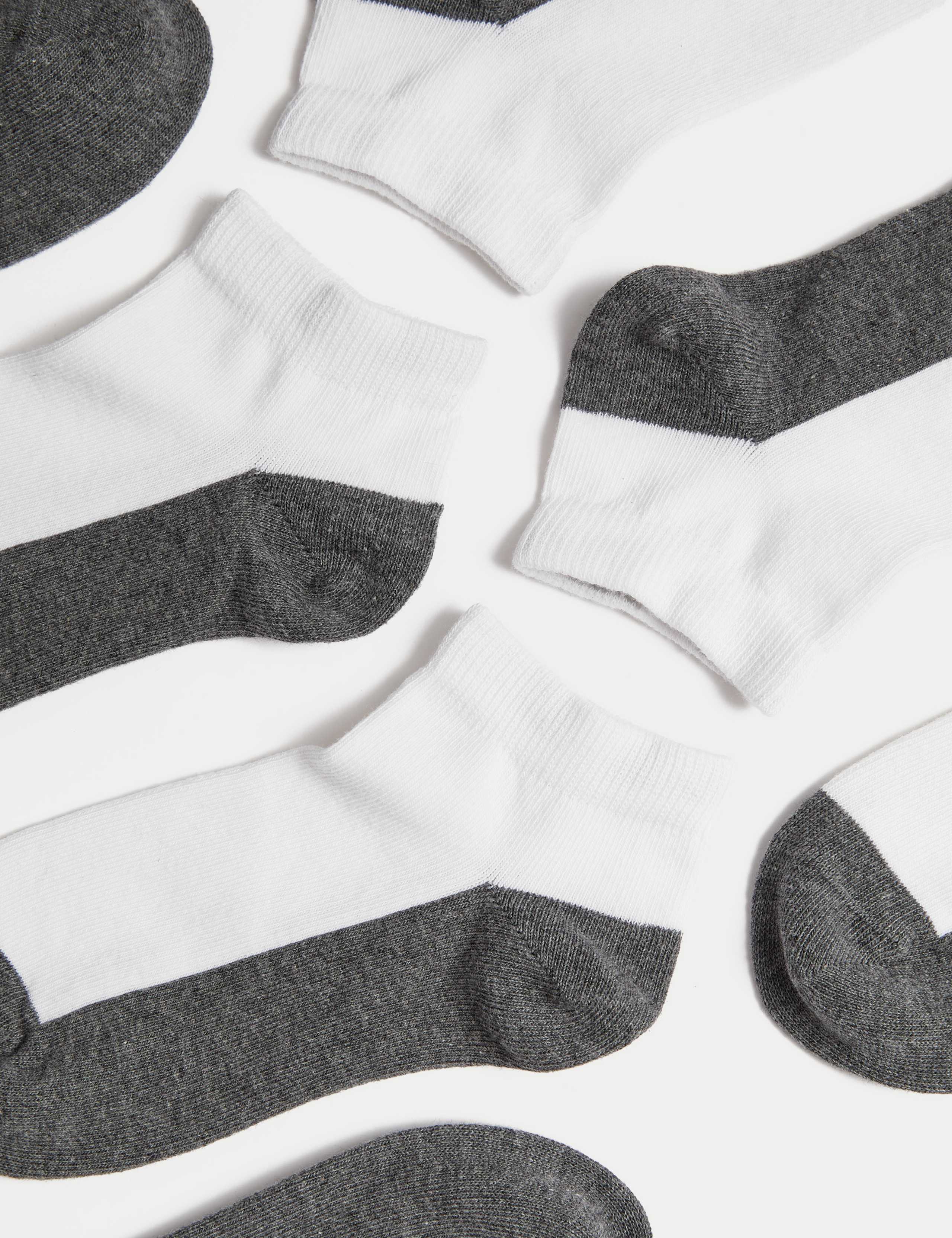 7pk Cotton Rich Trainer Liners™ (6 Small - 7 Large) 2 of 2