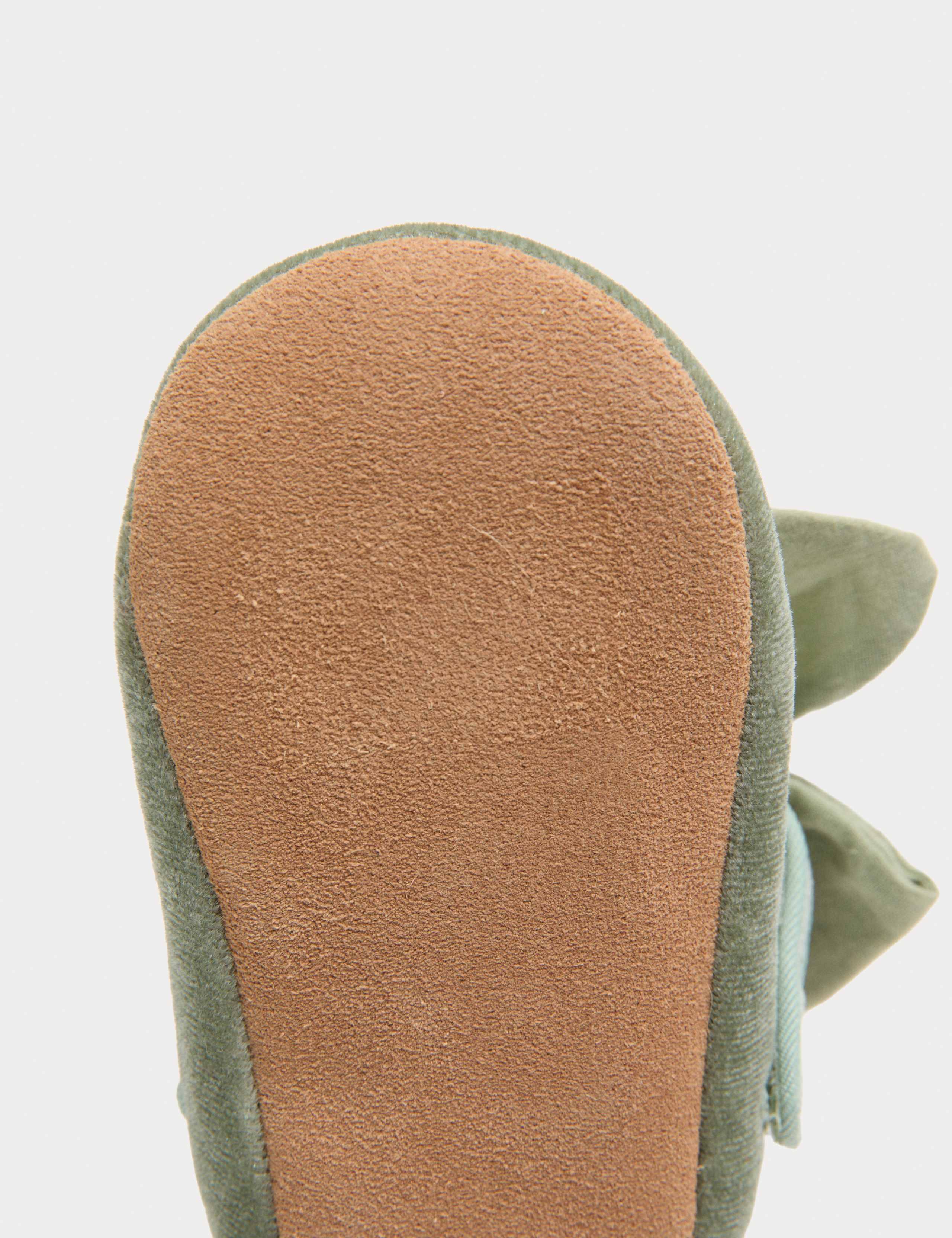 Baby Bow Ballet Pram Shoes (0-18 Mths) 4 of 4