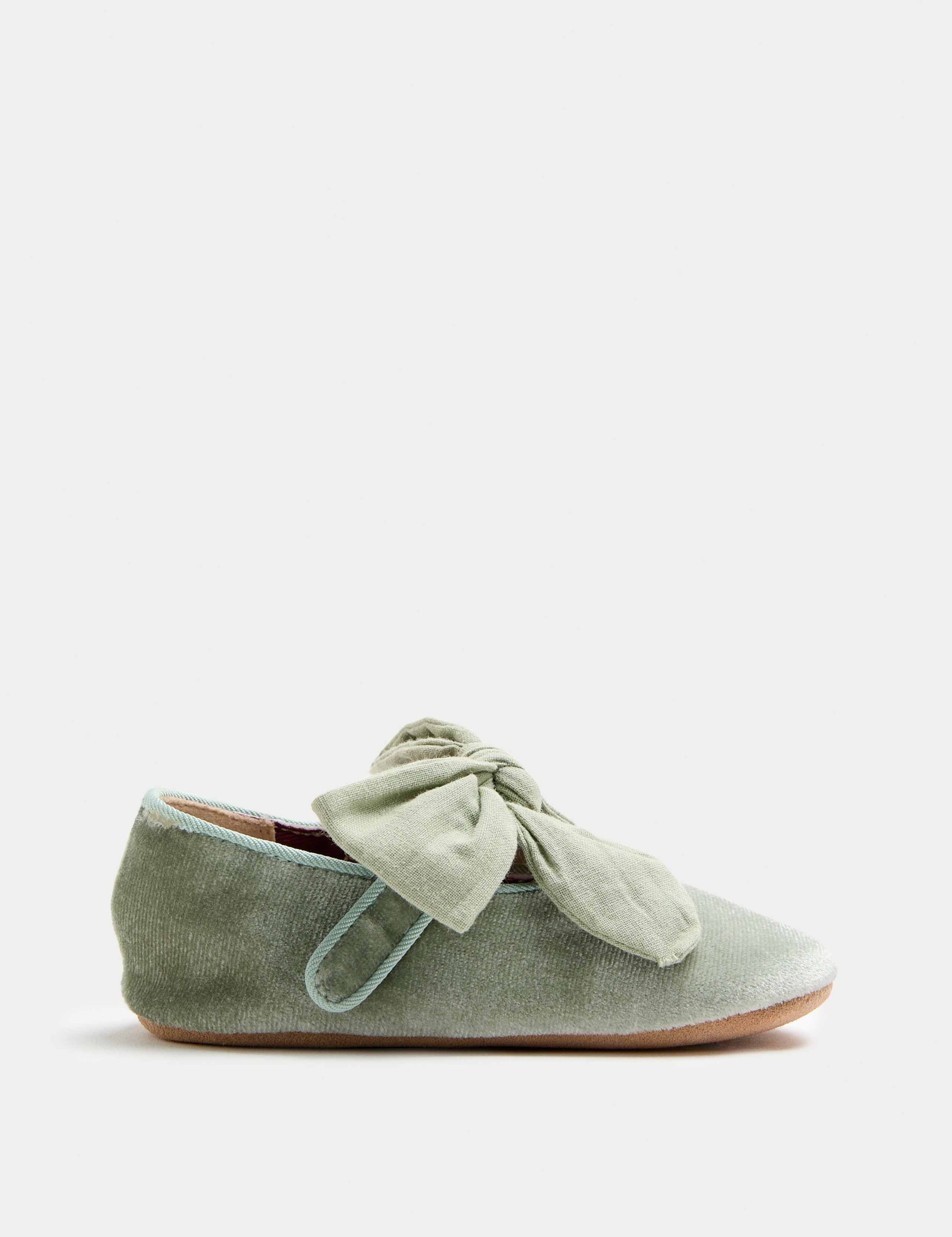 Baby Bow Ballet Pram Shoes (0-18 Mths) 2 of 4