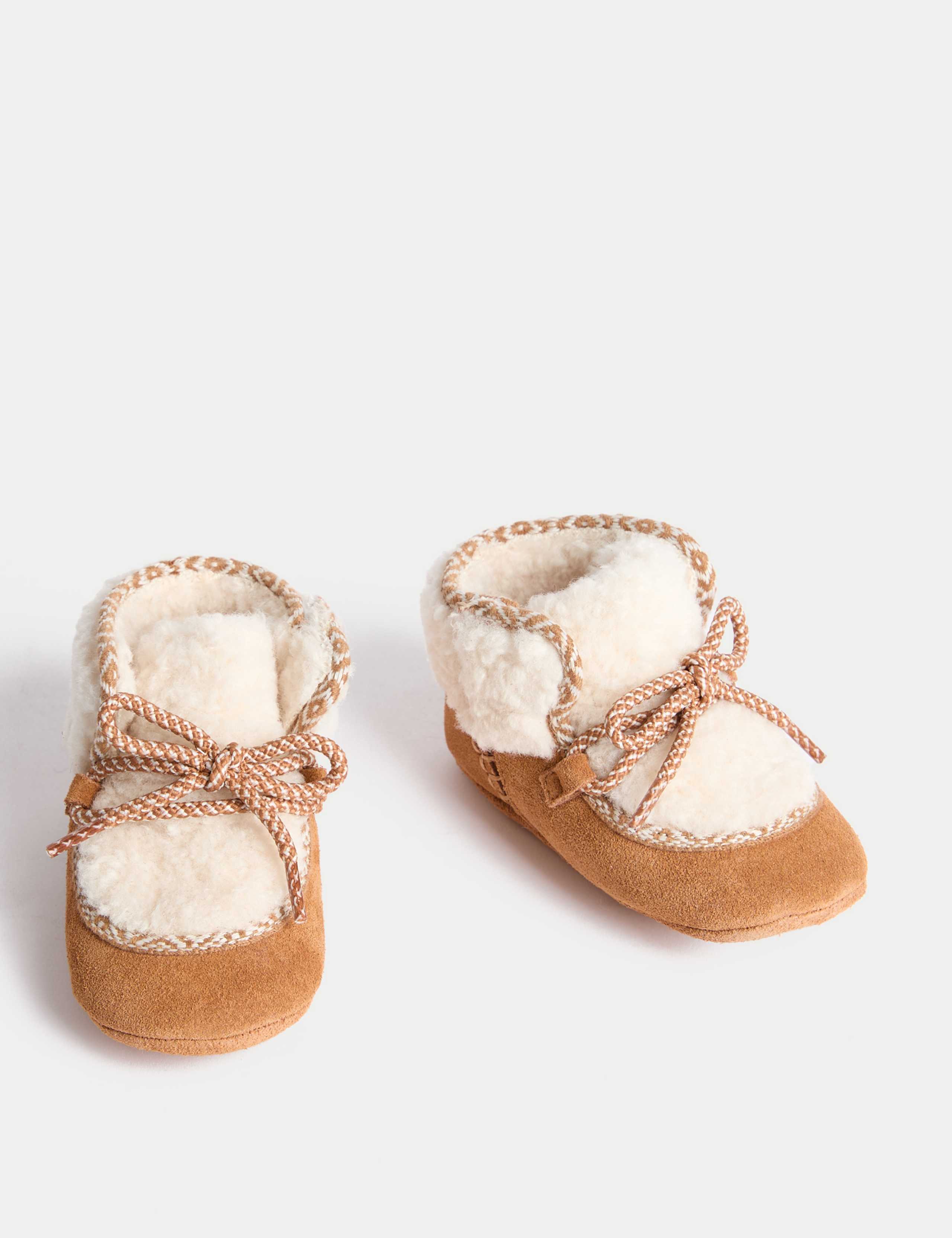 Teddy Borg Pram Boots (0-18 Mths) 2 of 4
