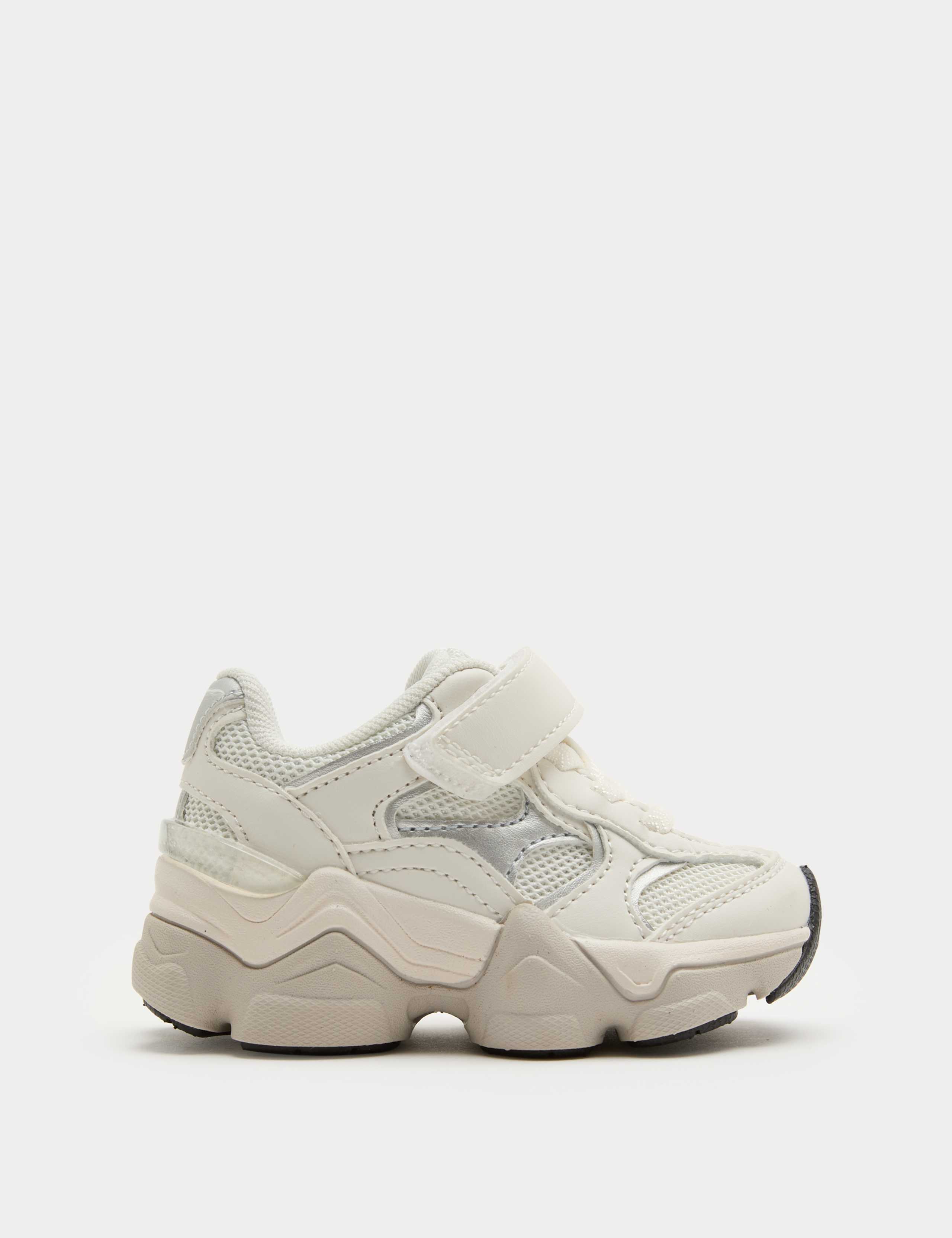 Baby Chunky Riptape Trainers (3 Small - 4 Small) 2 of 3