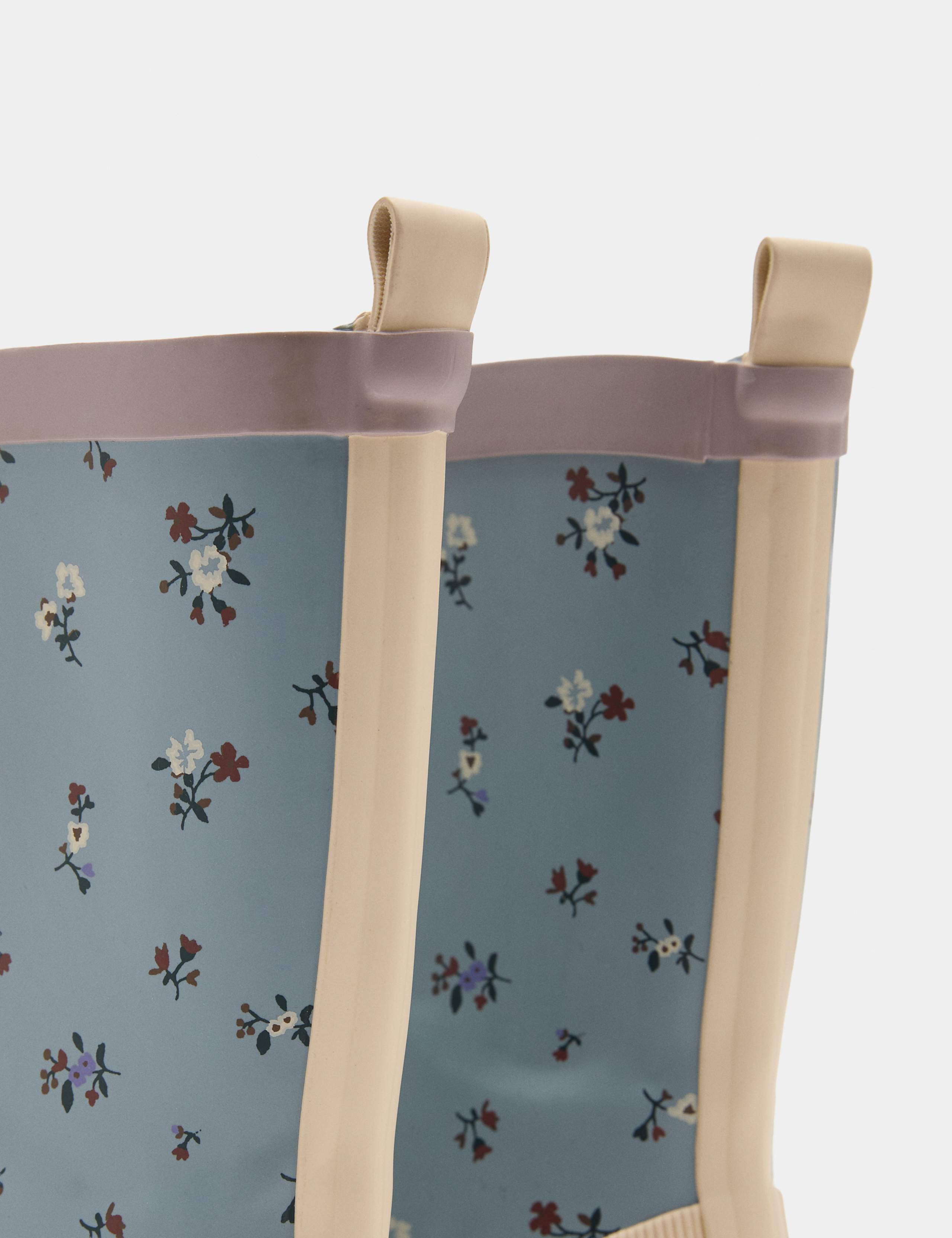 Kids' Floral Wellies (4 Small - 2 Large) 3 of 3