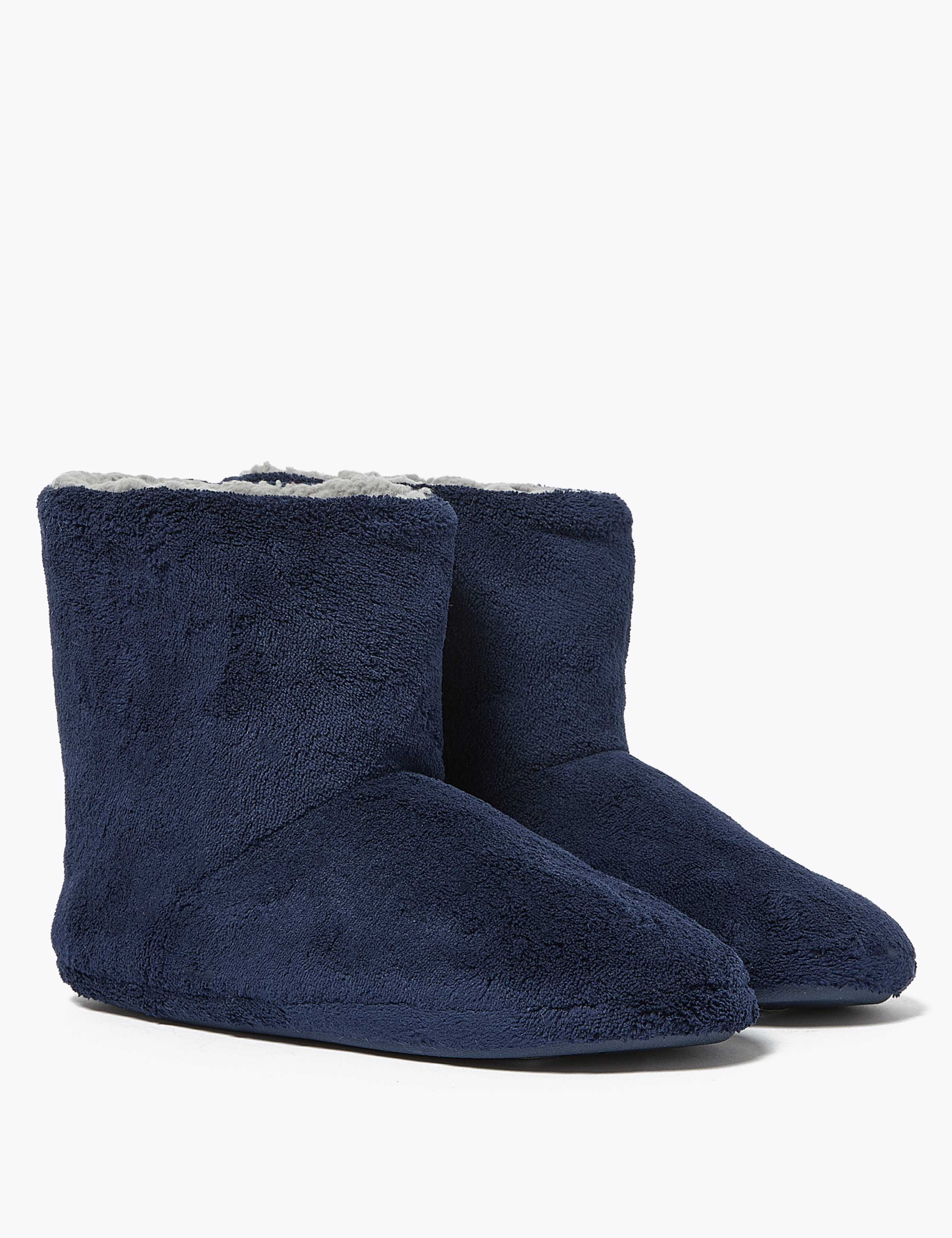 Kids' Slipper Boots (5 Small - 7 Large) 1 of 5