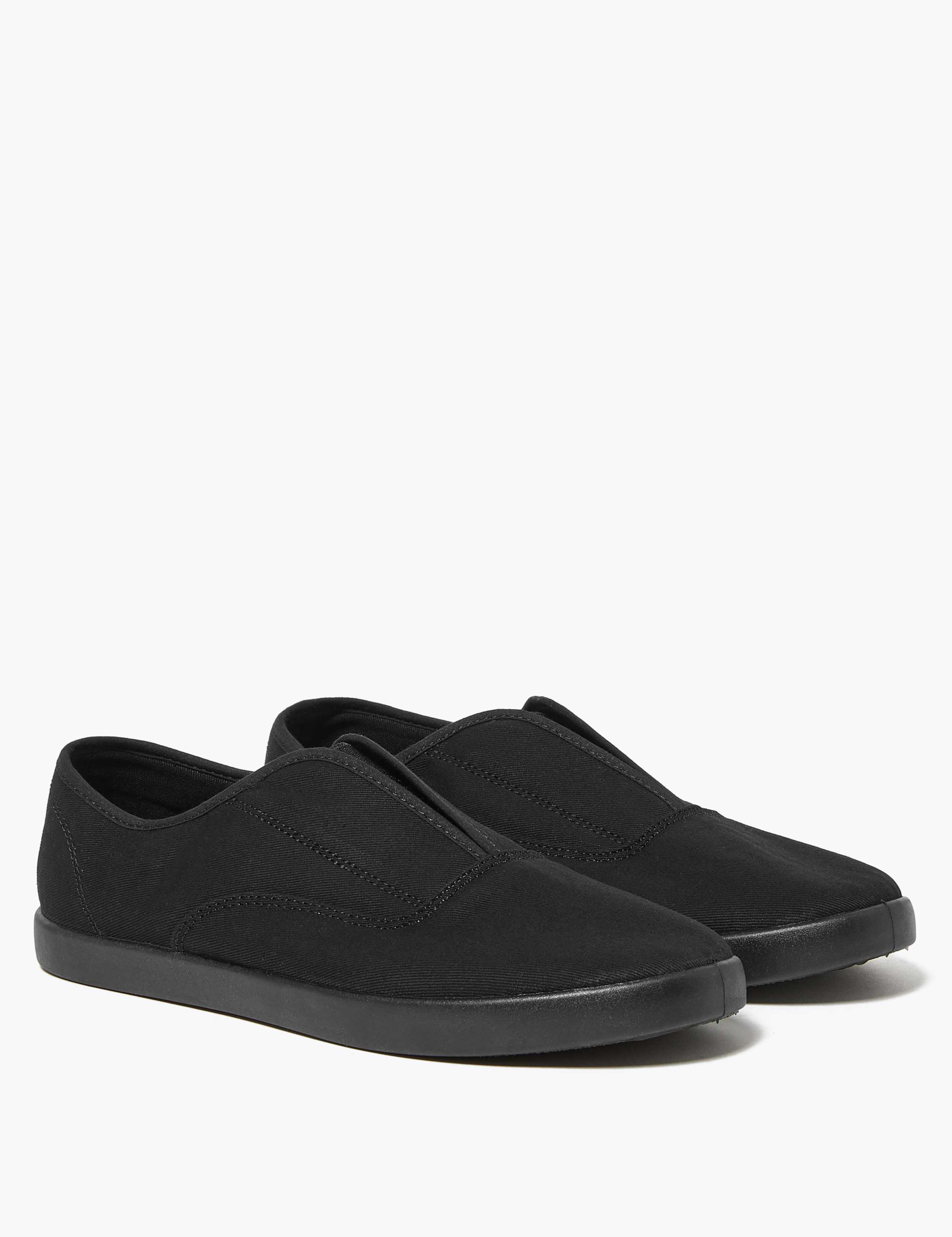 Kids' Slip-On Plimsolls (7 Small - 4 Large) 1 of 5