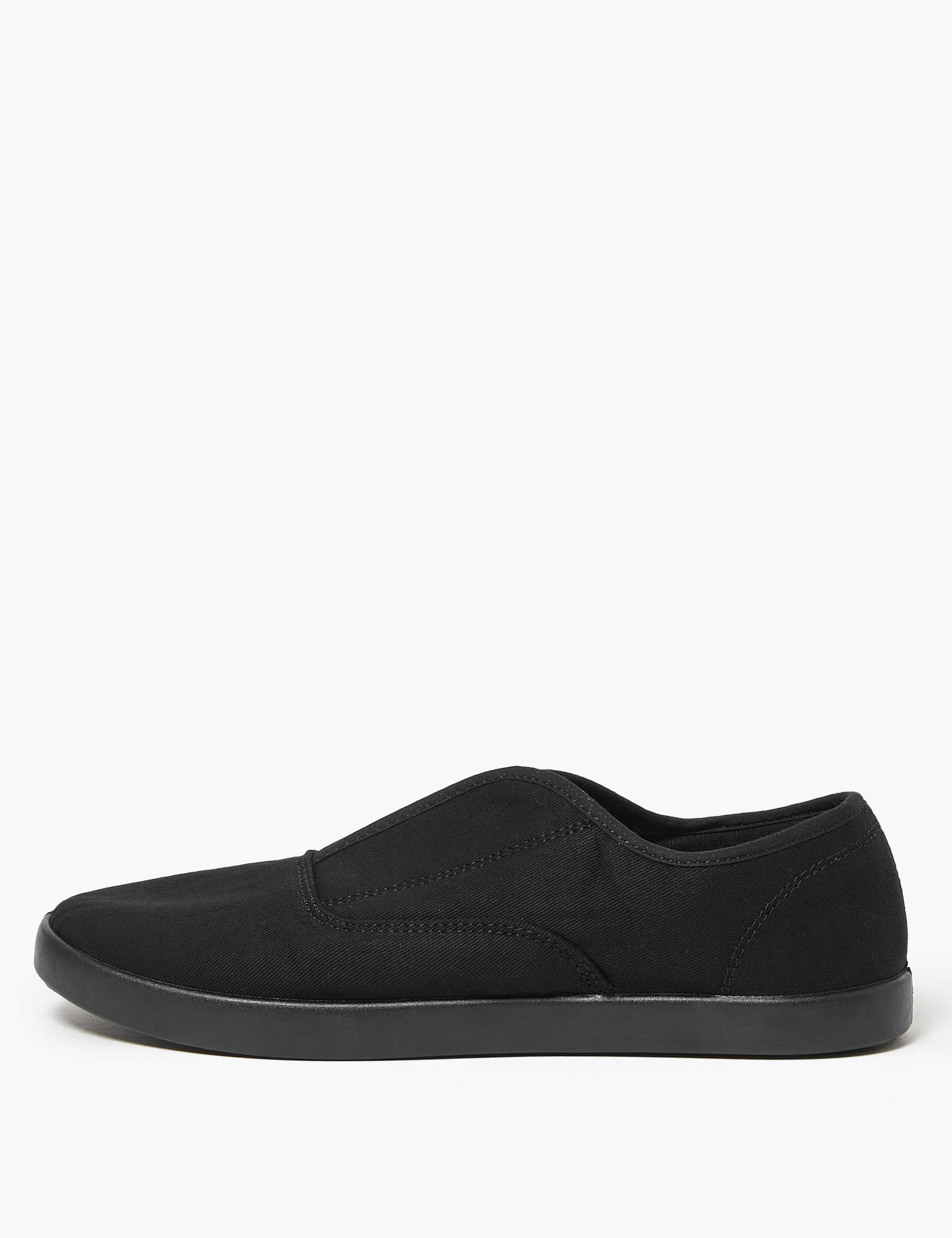 Kids' Slip-On Plimsolls (7 Small - 4 Large) 3 of 5