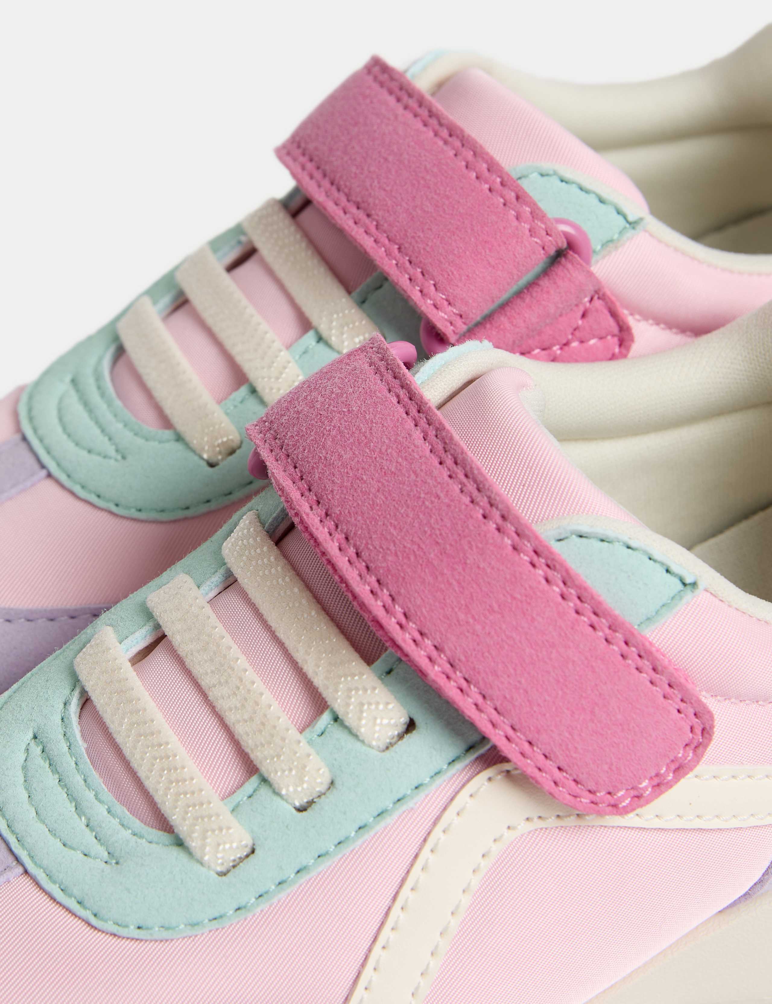 Kids' Freshfeet™ Riptape Trainers (4 Small - 2 Large) 3 of 4