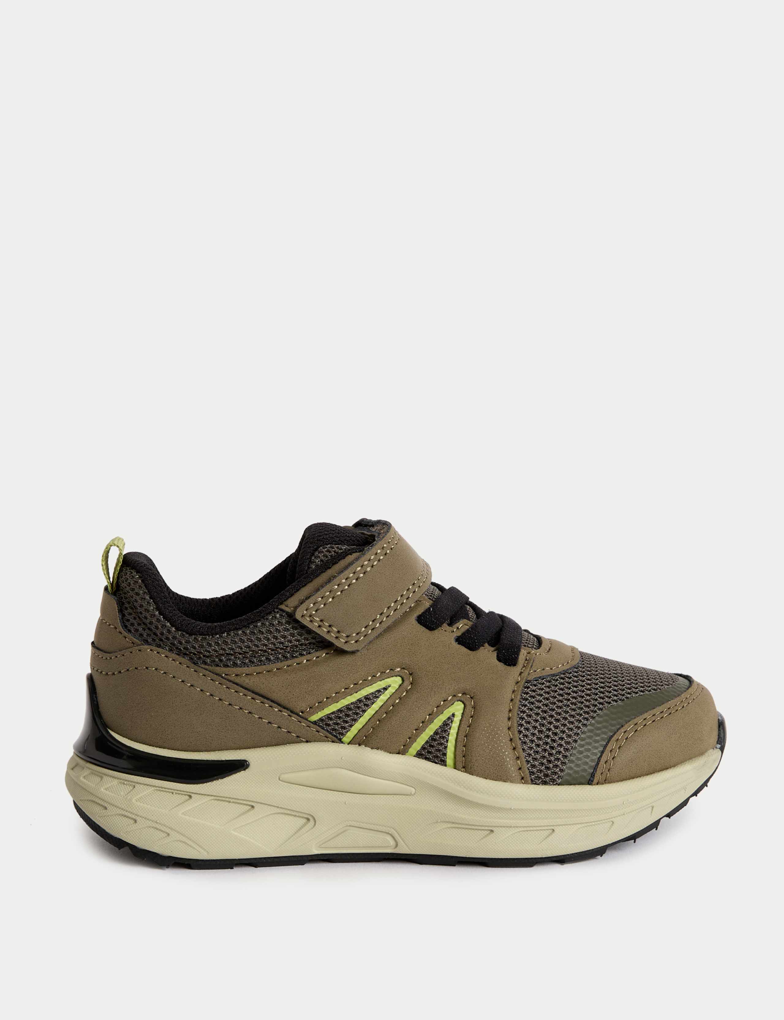 Kids' Freshfeet™ Riptape Trainers (4 Small - 2 Large) 1 of 4