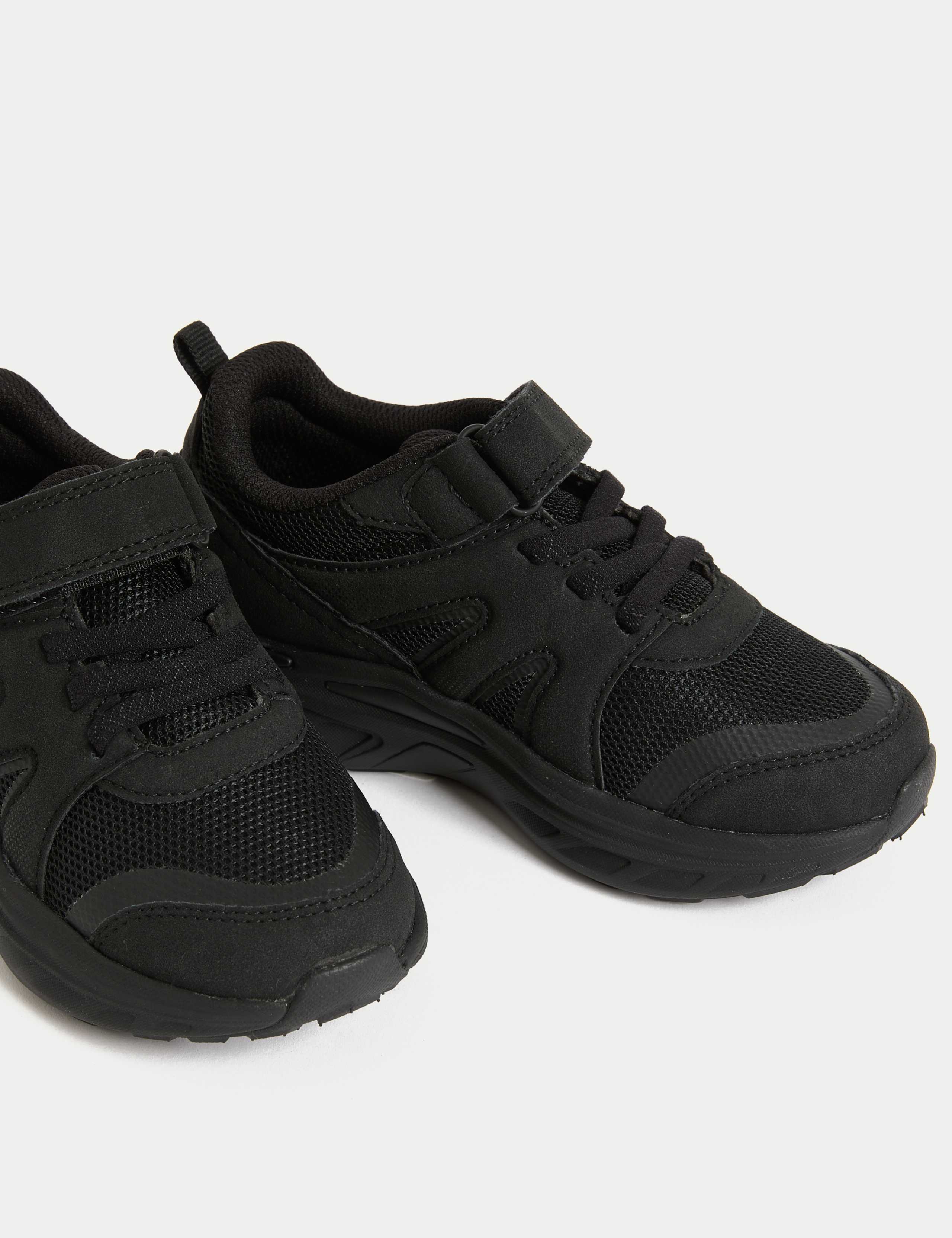 Kids' Freshfeet™ Riptape Trainers (4 Small - 2 Large) 3 of 4