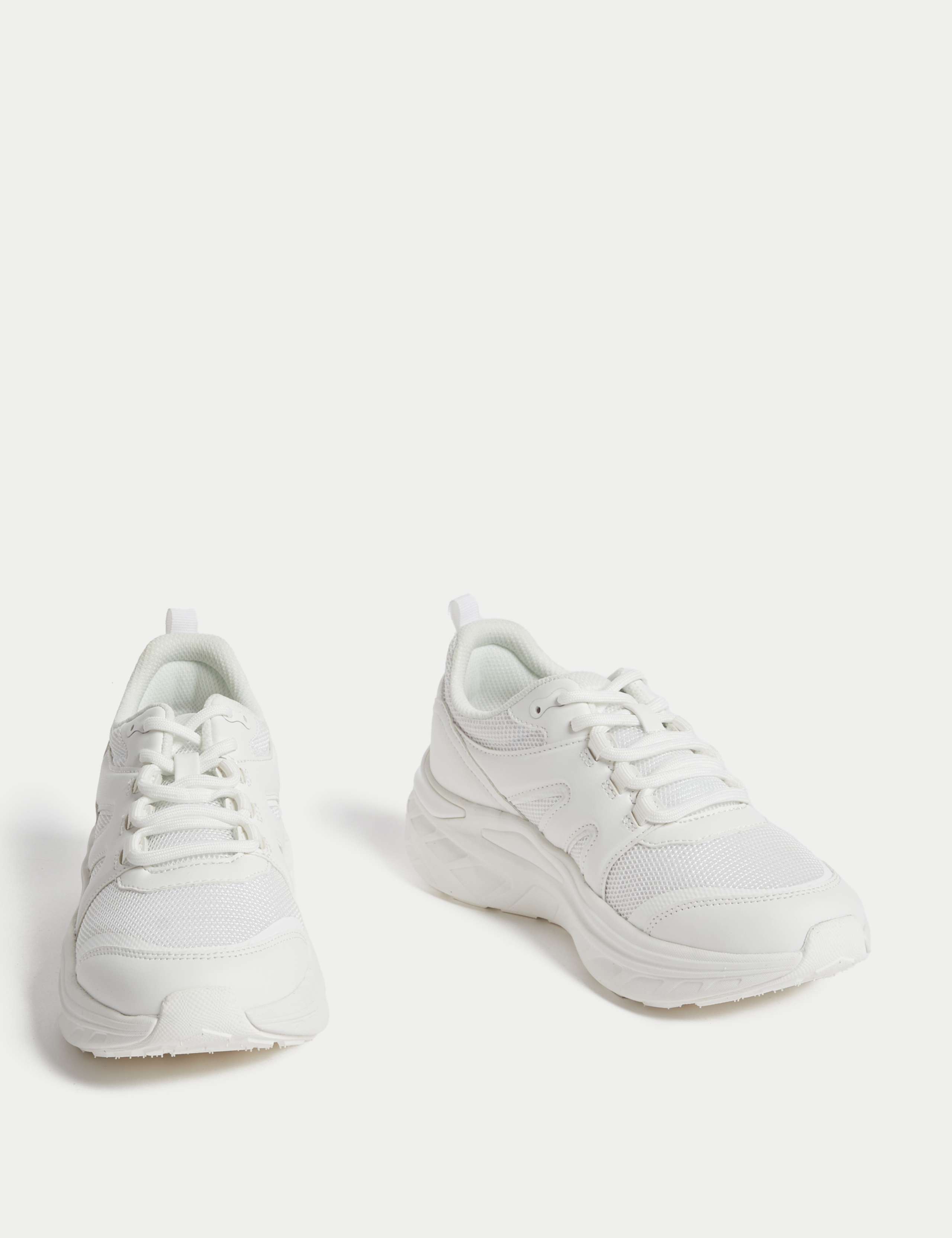 Kids' Freshfeet™ Trainers (1 Large - 7 Large) 2 of 4