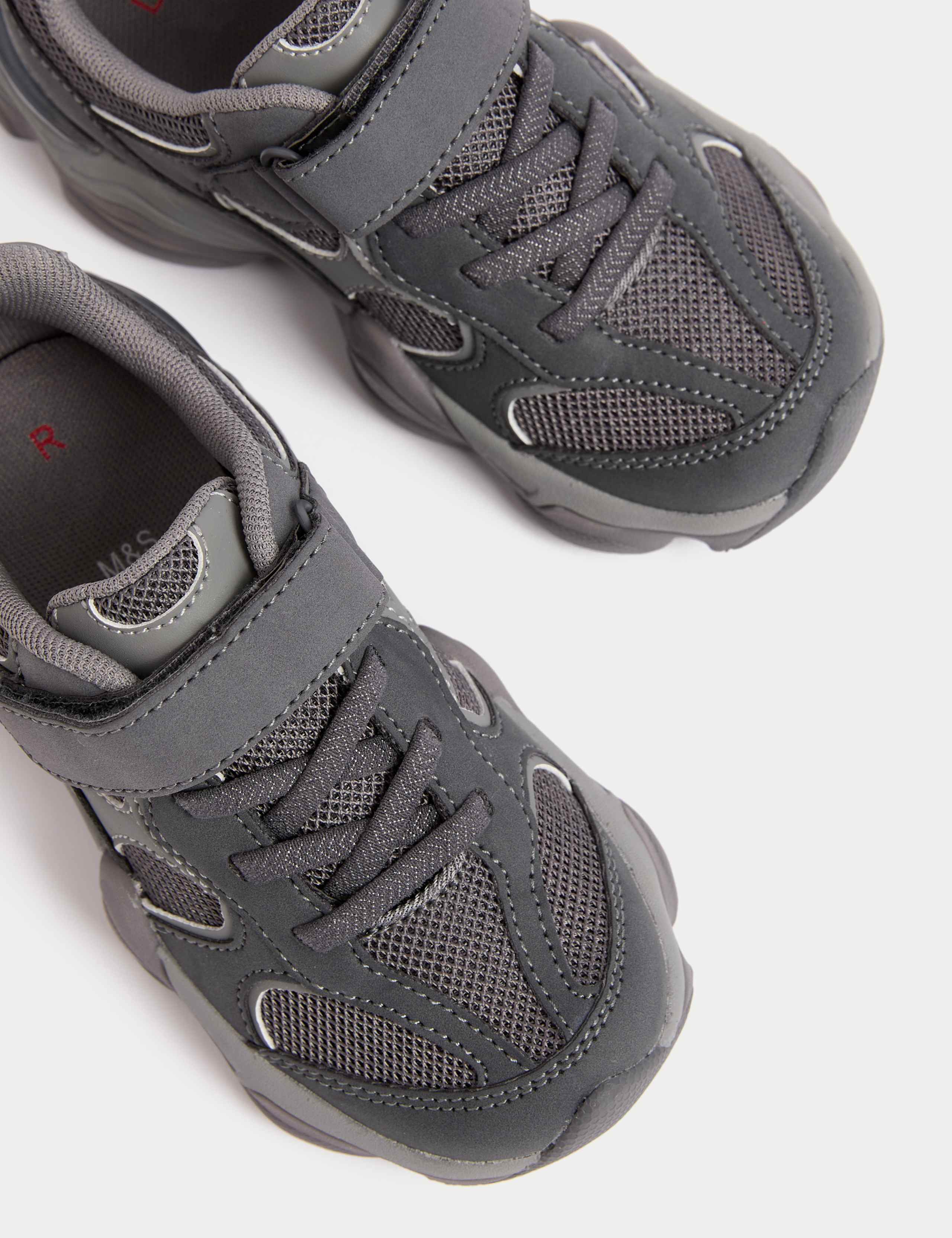 Kids' Chunky Freshfeet™ Riptape Trainers (4 Small - 3 Large) 3 of 4