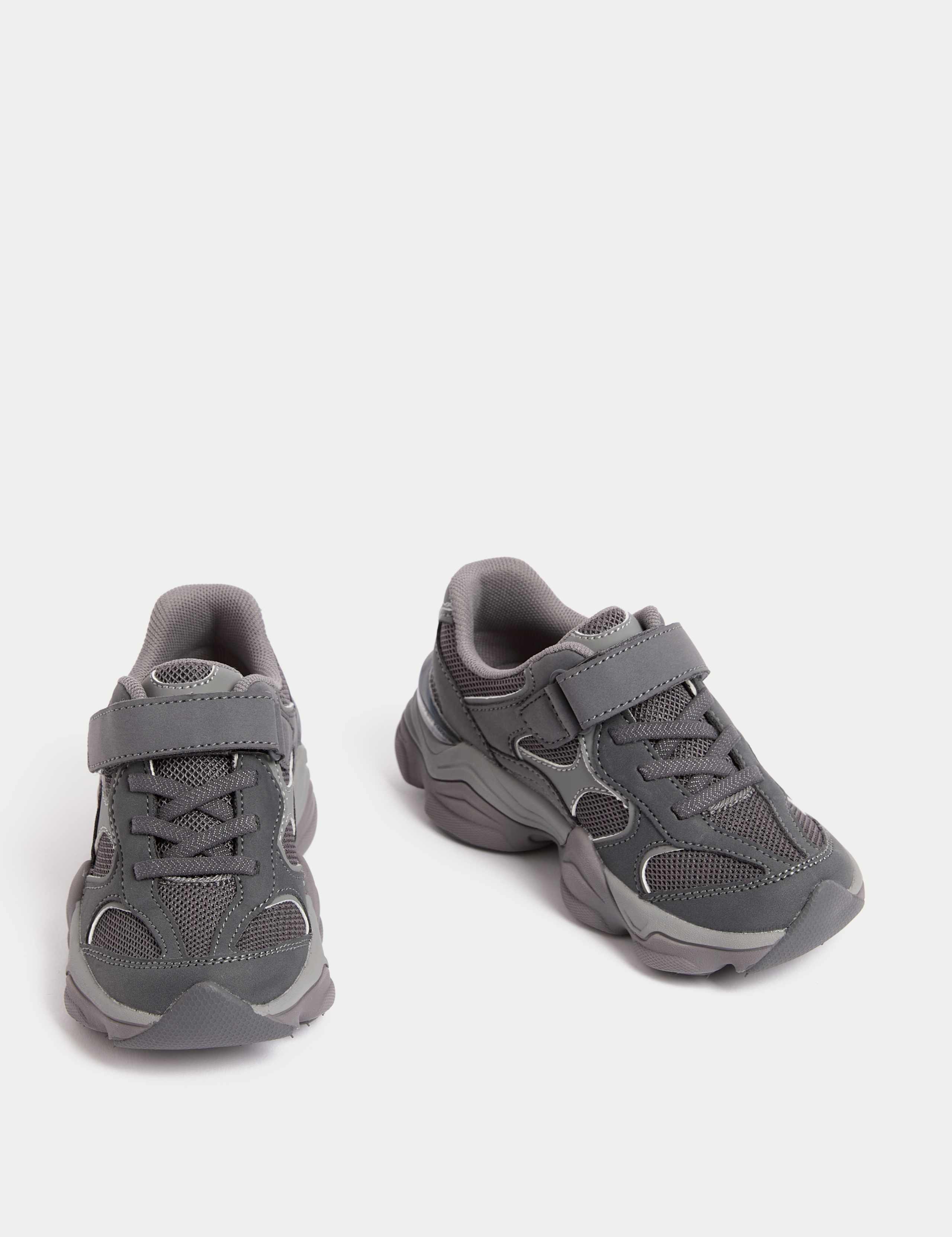 Kids' Chunky Freshfeet™ Riptape Trainers (4 Small - 3 Large) 2 of 4