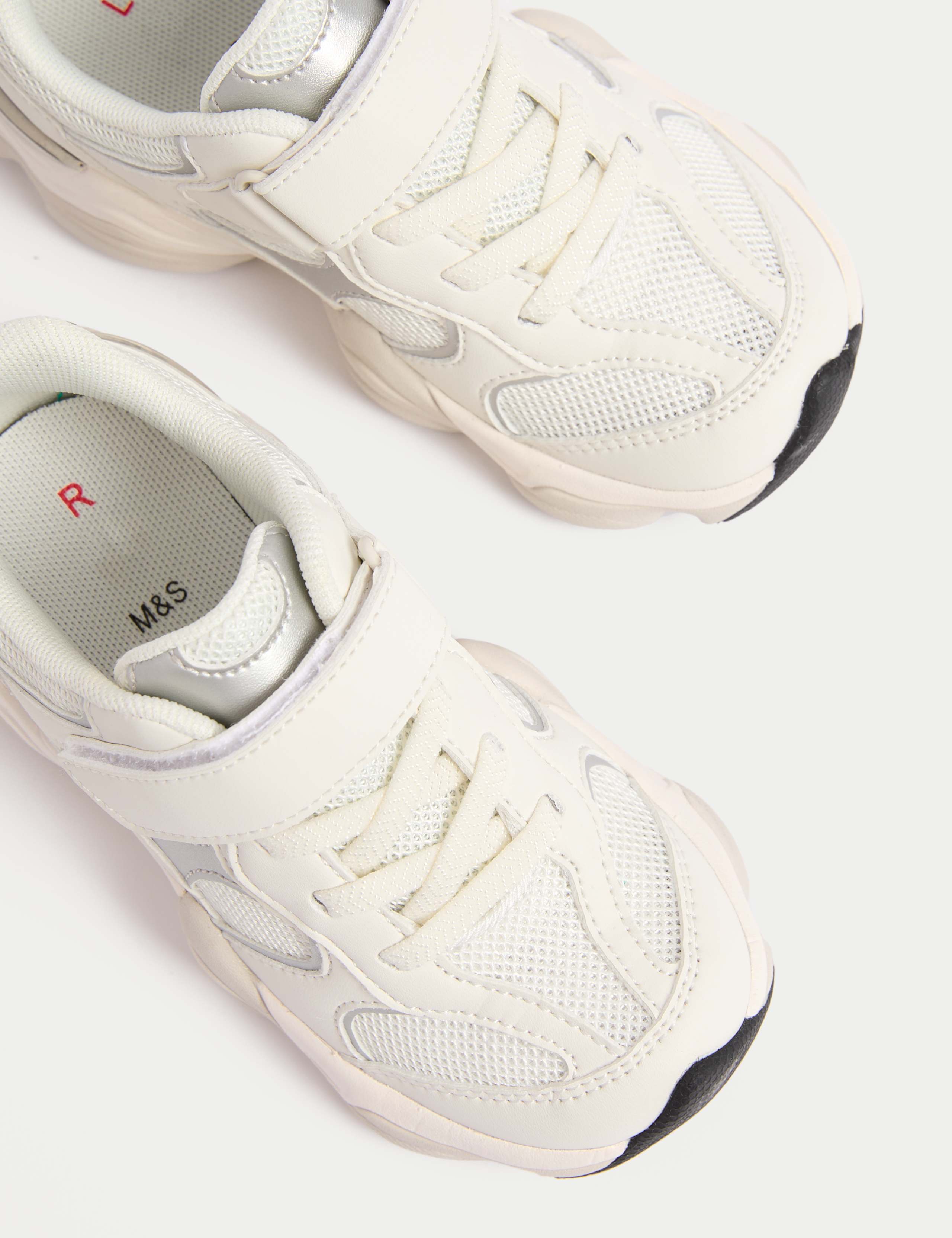 Kids' Chunky Freshfeet™ Riptape Trainers (4 Small - 3 Large) 3 of 4