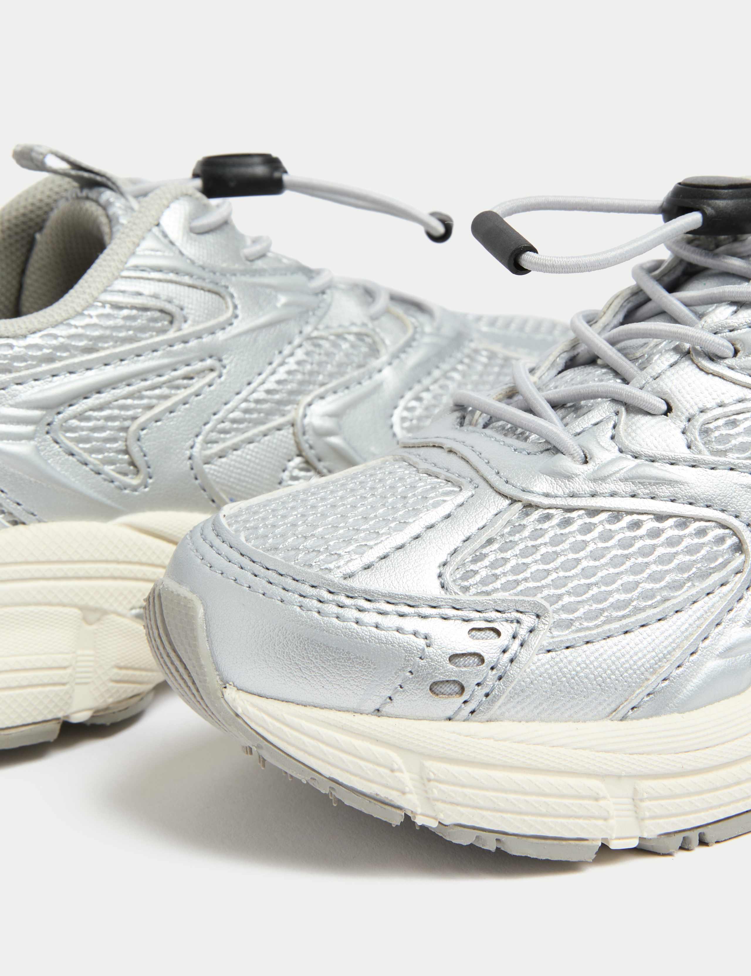 Kids' Freshfeet™ Toggle Runner Trainers (4 Small - 7 Large) 3 of 4
