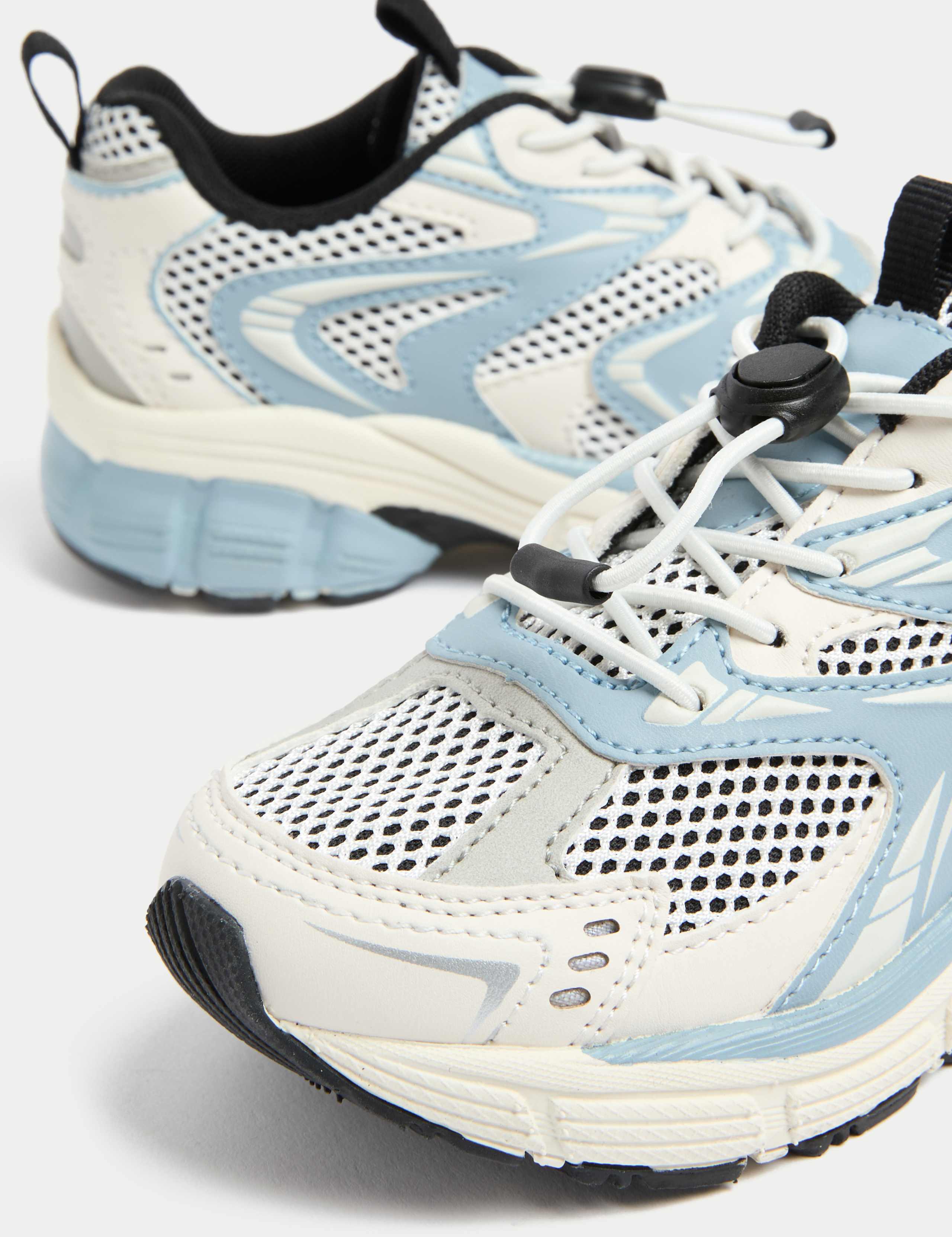 Kids' Freshfeet™ Toggle Runner Trainers (4 Small - 7 Large) 3 of 4