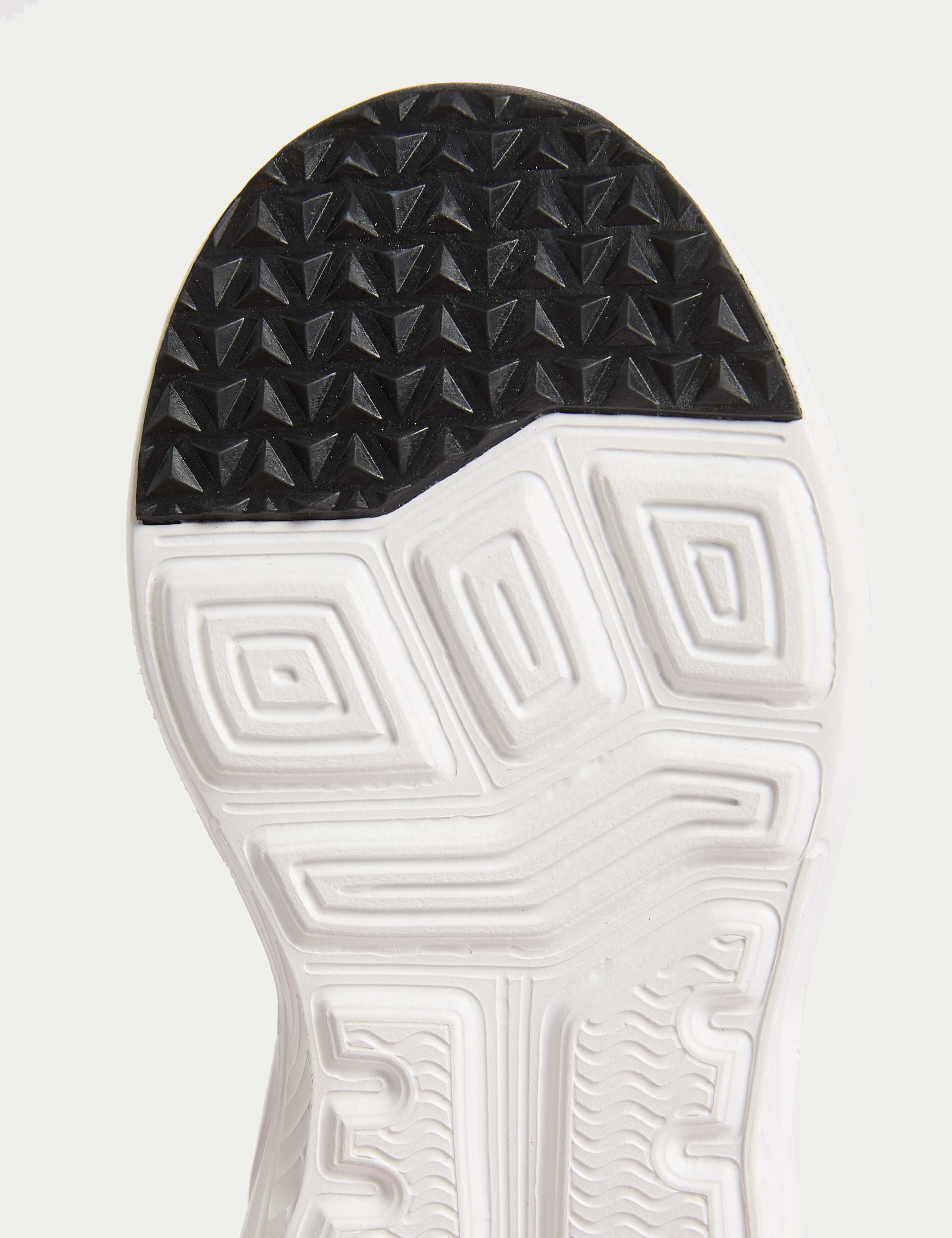 Kids' Freshfeet™ Trainers (4 Small - 2 Large) 4 of 4
