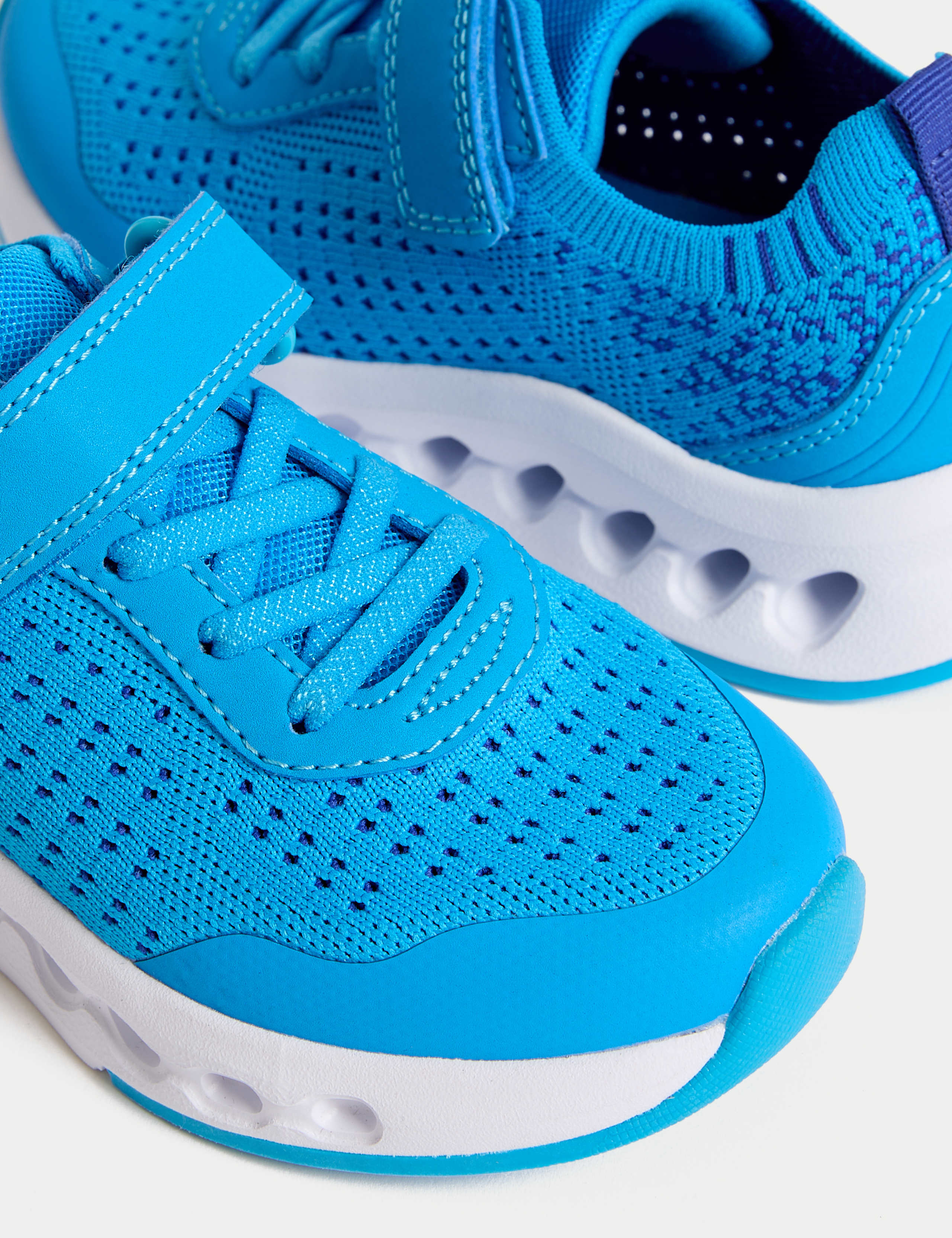 Kids' Knitted Riptape Trainers (4 Small - 2 Large) 3 of 4