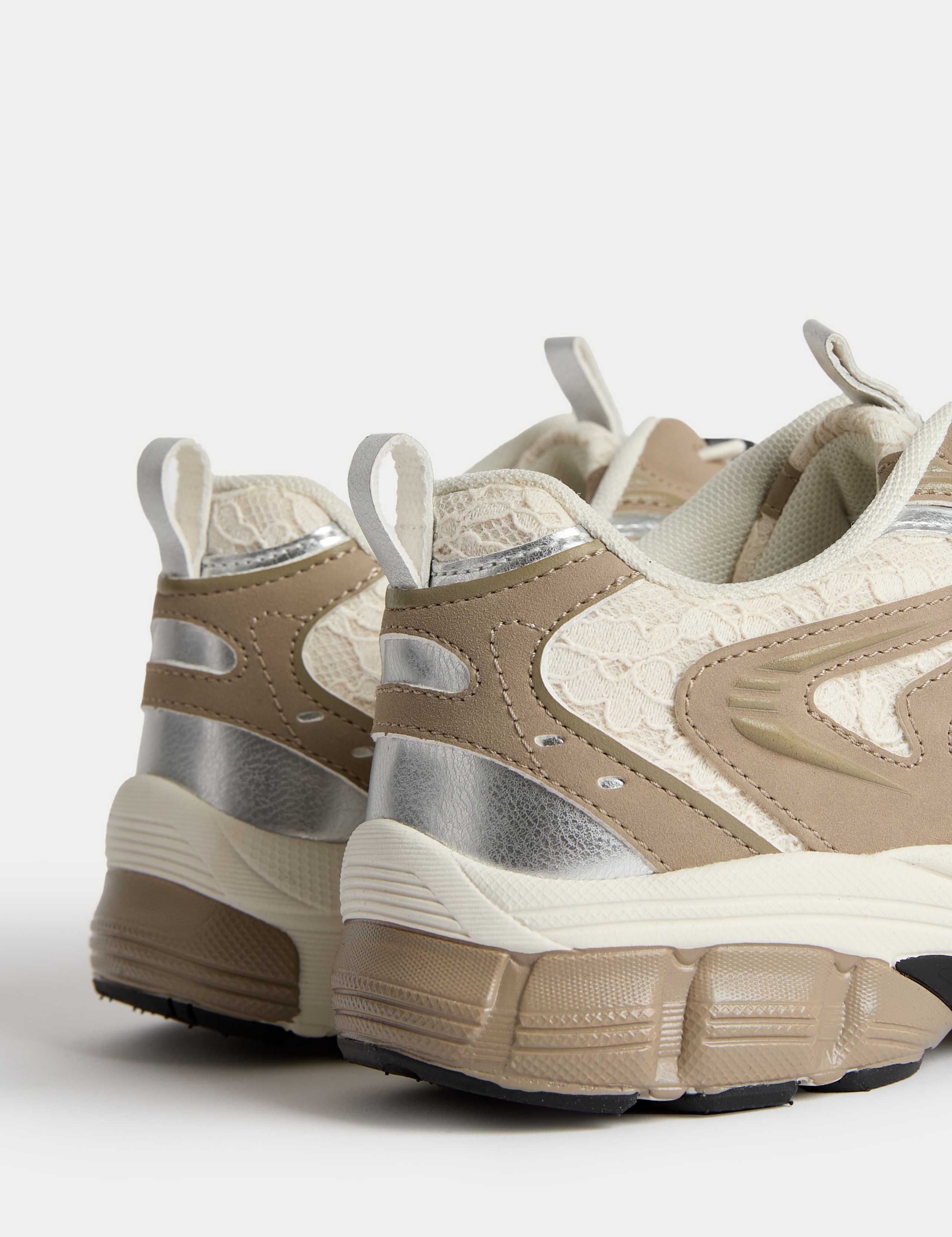 Kids' Toggle Trainers (4 Small - 7 Large) 3 of 4