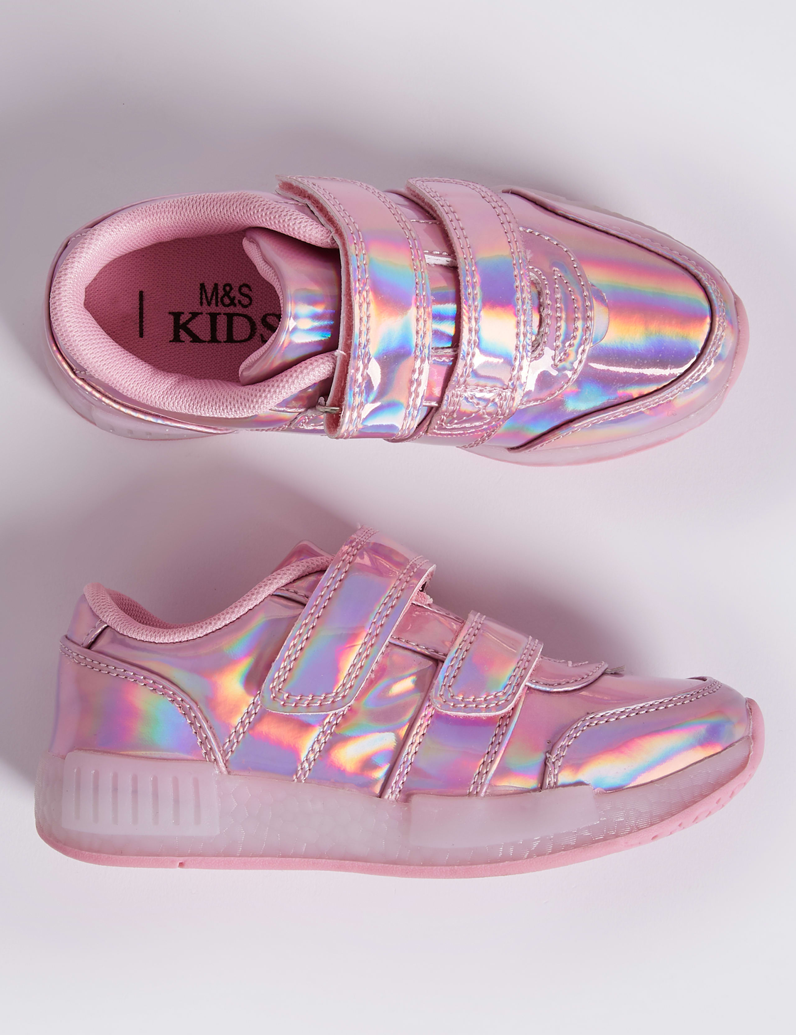 Kids’ Flashing Lights Fashion Trainers 2 of 5