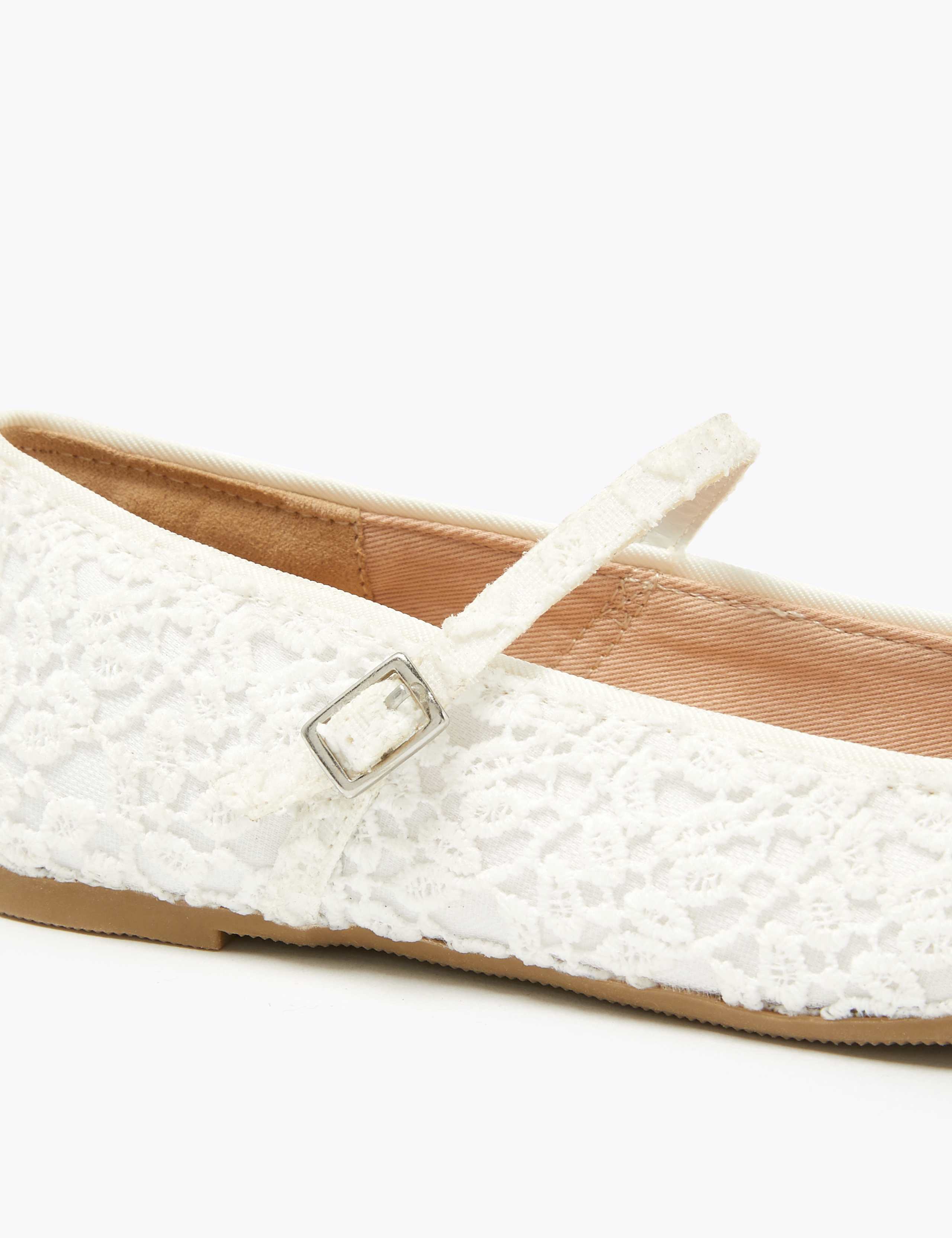 Bridesmaid Lace Ballet Pumps (13 Small - 6 Large) 4 of 5