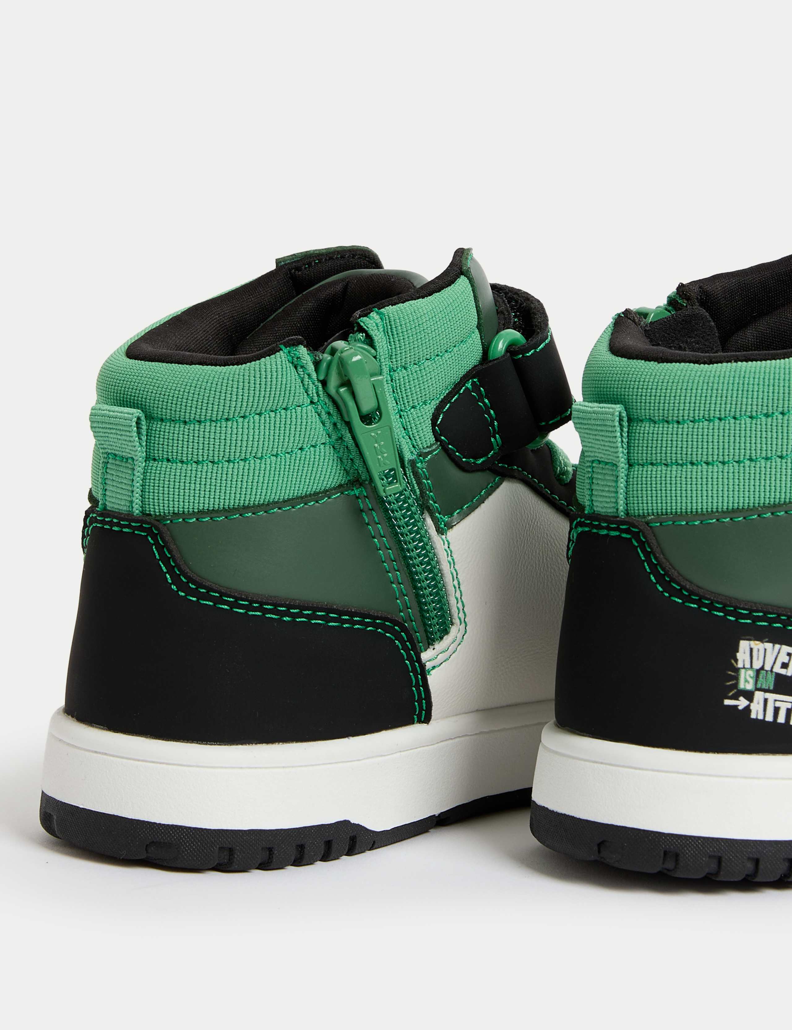 Kids Minecraft™ Trainers 3 of 4