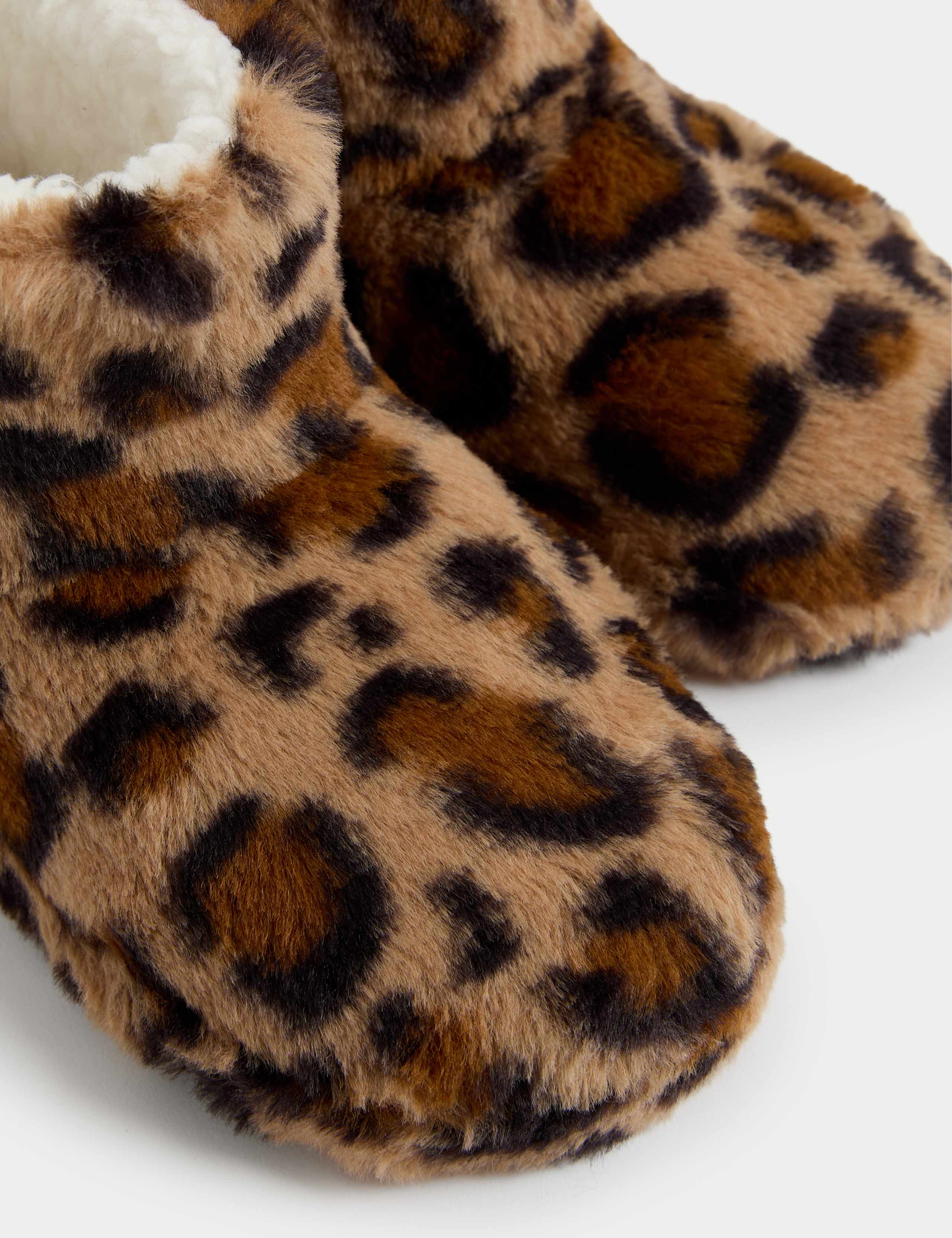 Kids' Leopard Print Slipper Boots (4 Small - 6 Large) 3 of 4