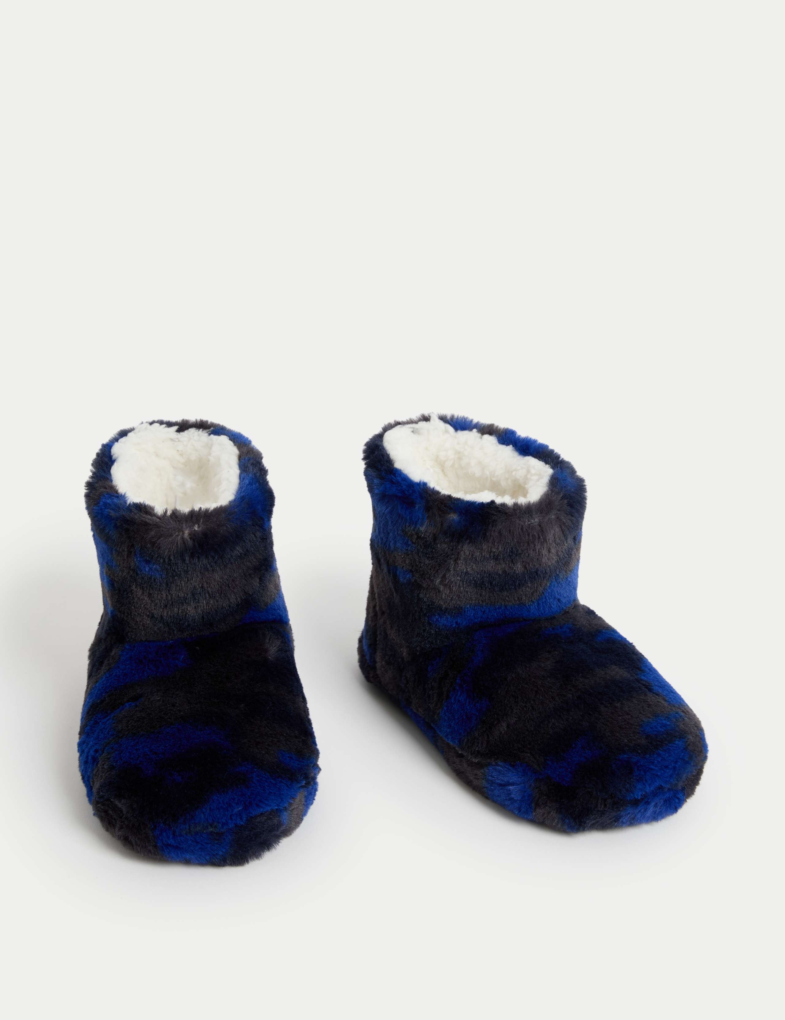 Kids' Camo Slipper Boots (4 Small - 7 Large) 2 of 4