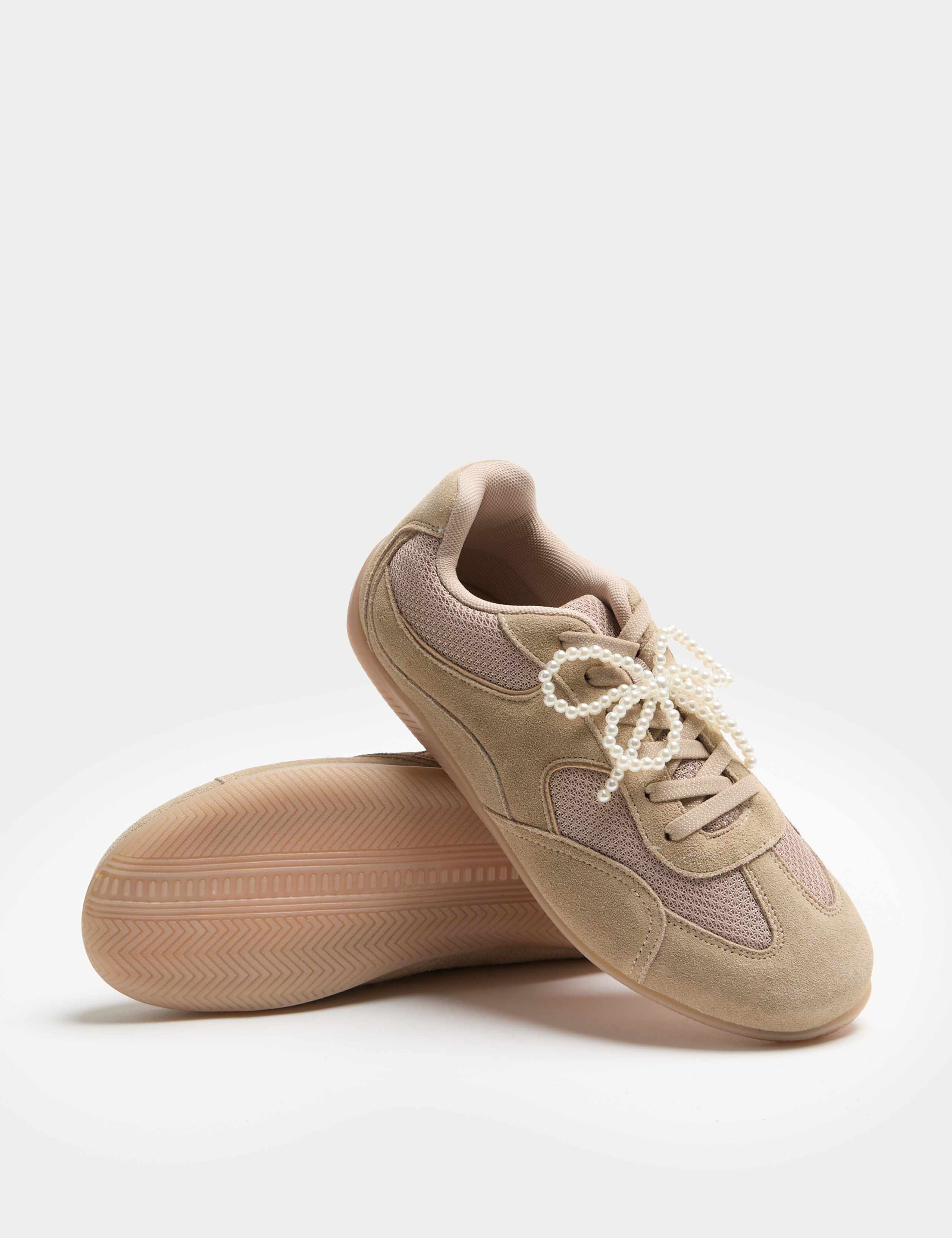 Kids' Slim Sole Trainers (10 Small - 4 Large) 3 of 3