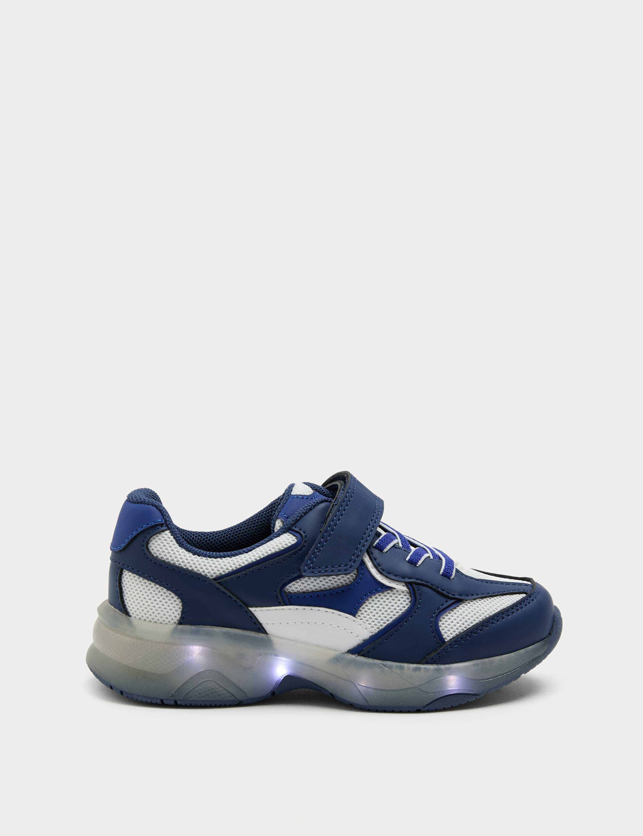 Chunky Light Up Trainers (4 Small - 2 Large) 2 of 3