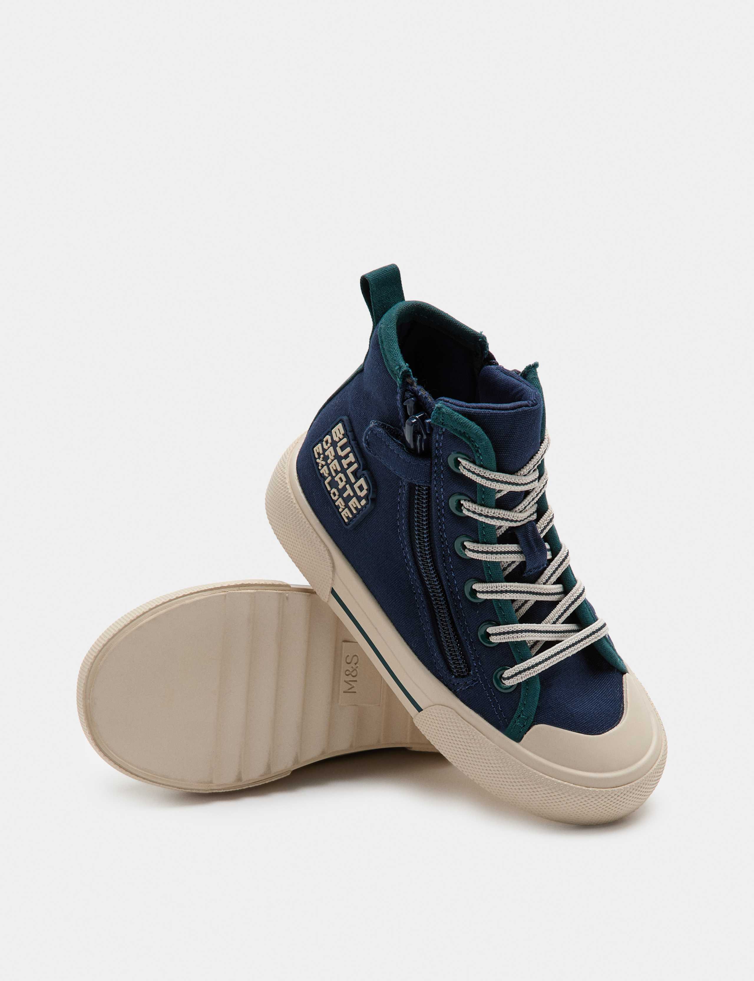 Kids' Minecraft™ Freshfeet™ High Tops (10 Small - 4 Large) 3 of 3