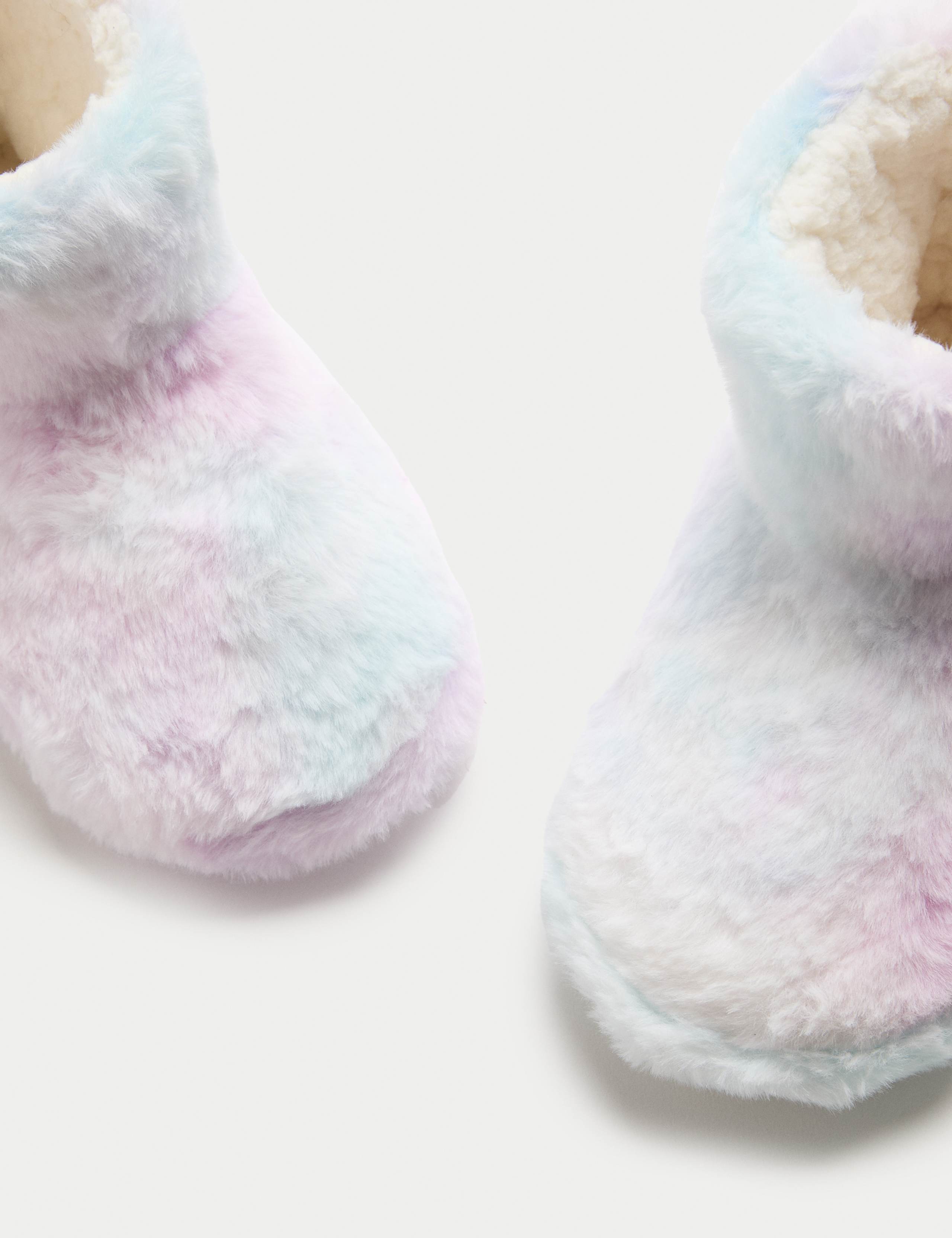 Slipper Boots (4 Small - 6 Large) 3 of 3