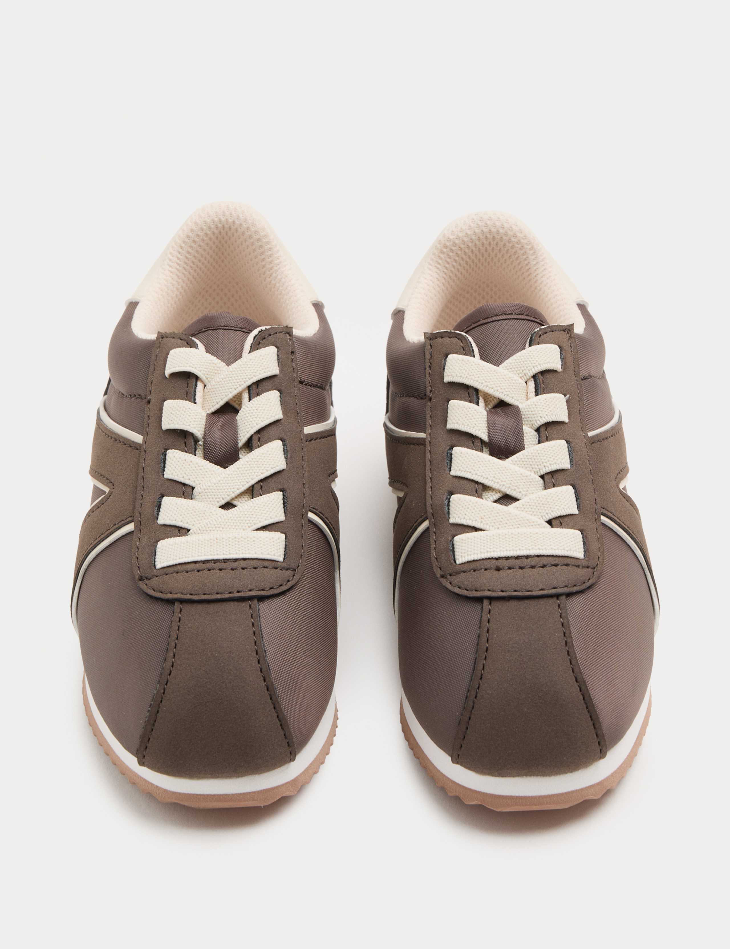 Kids’ Retro Trainers (4 Small-7 Large) 3 of 3