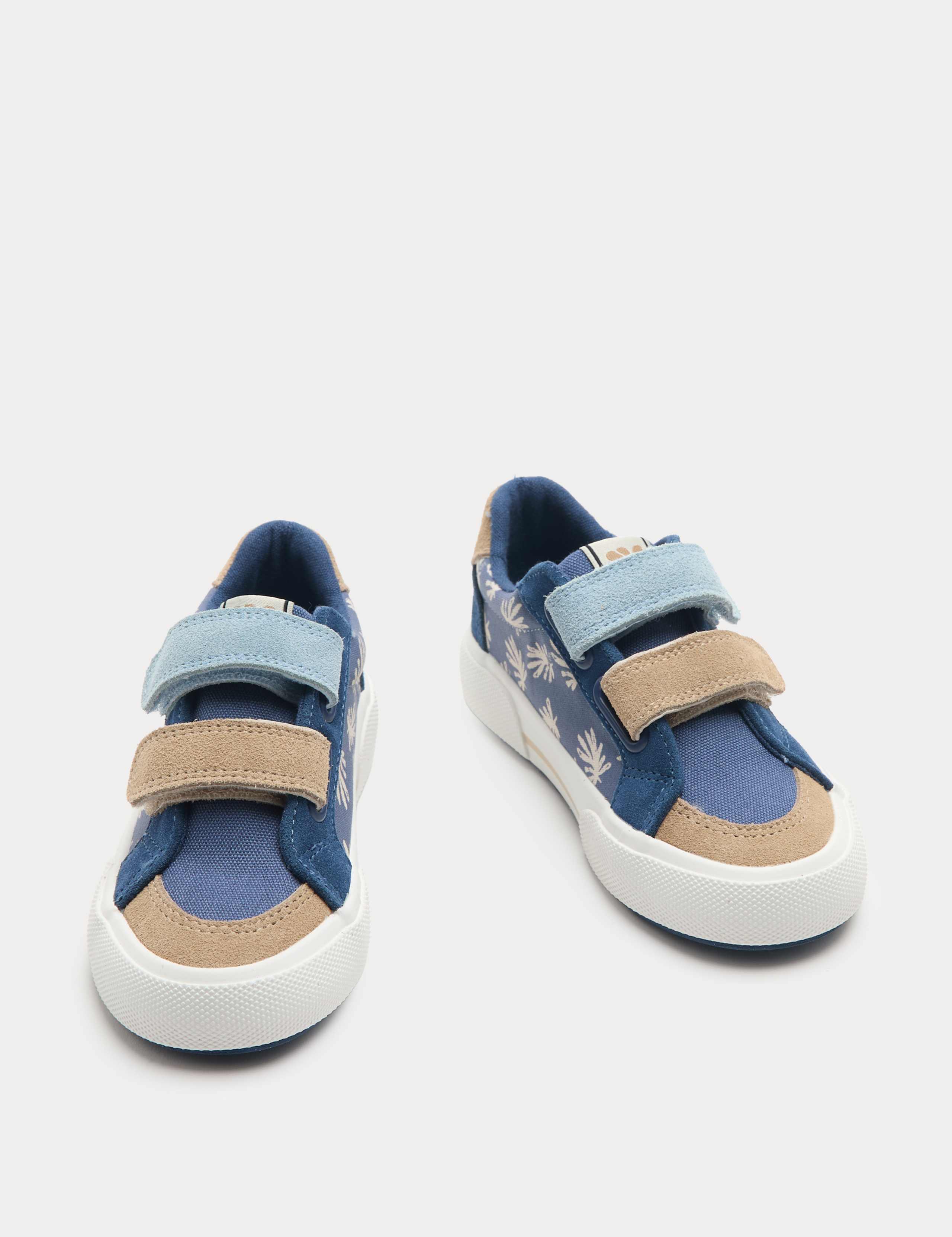 Kids' Low Top Canvas Riptape Trainers (4 Small - 2 Large) 1 of 3