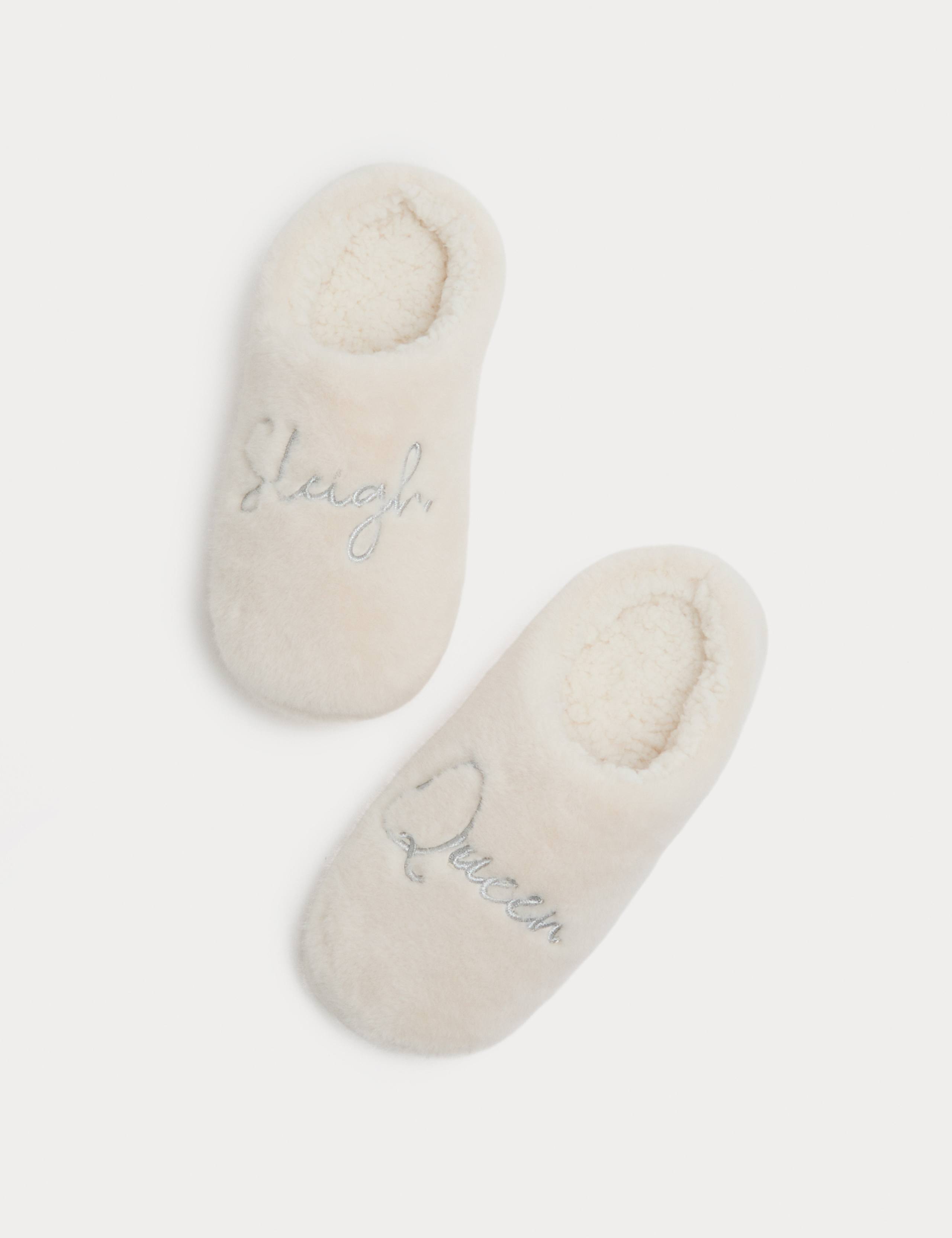 Kids' Sleigh Queen Slippers (1 Large - 6 Large) 2 of 3
