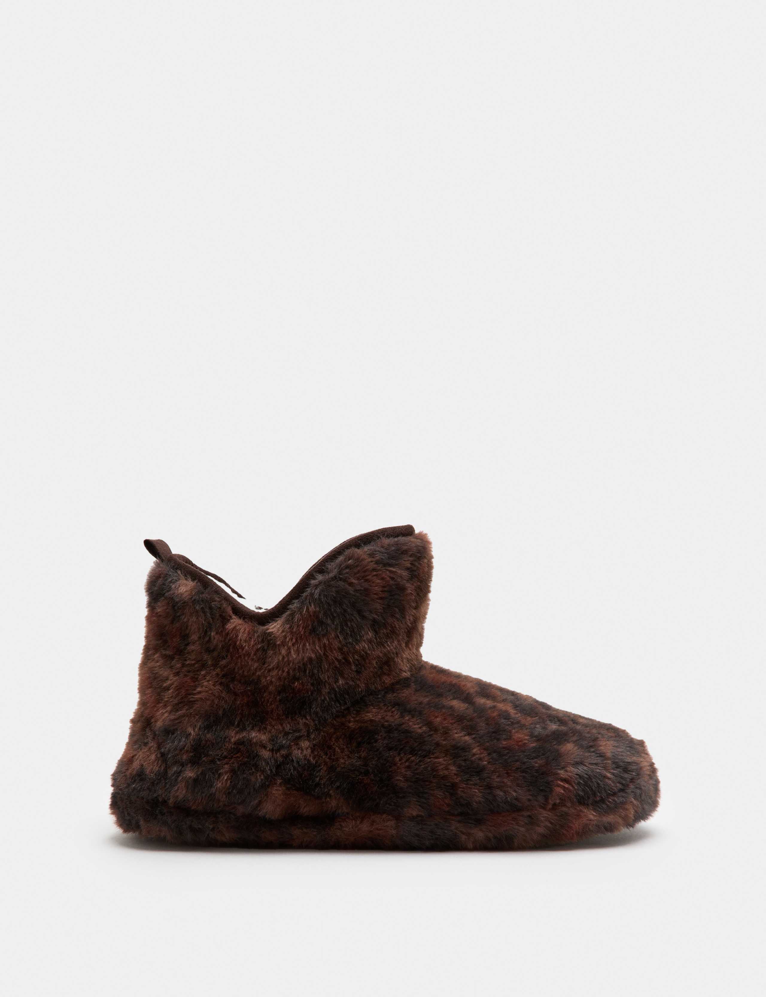 Kids' Borg Slipper Boots (4 Small-7 Large) 2 of 3