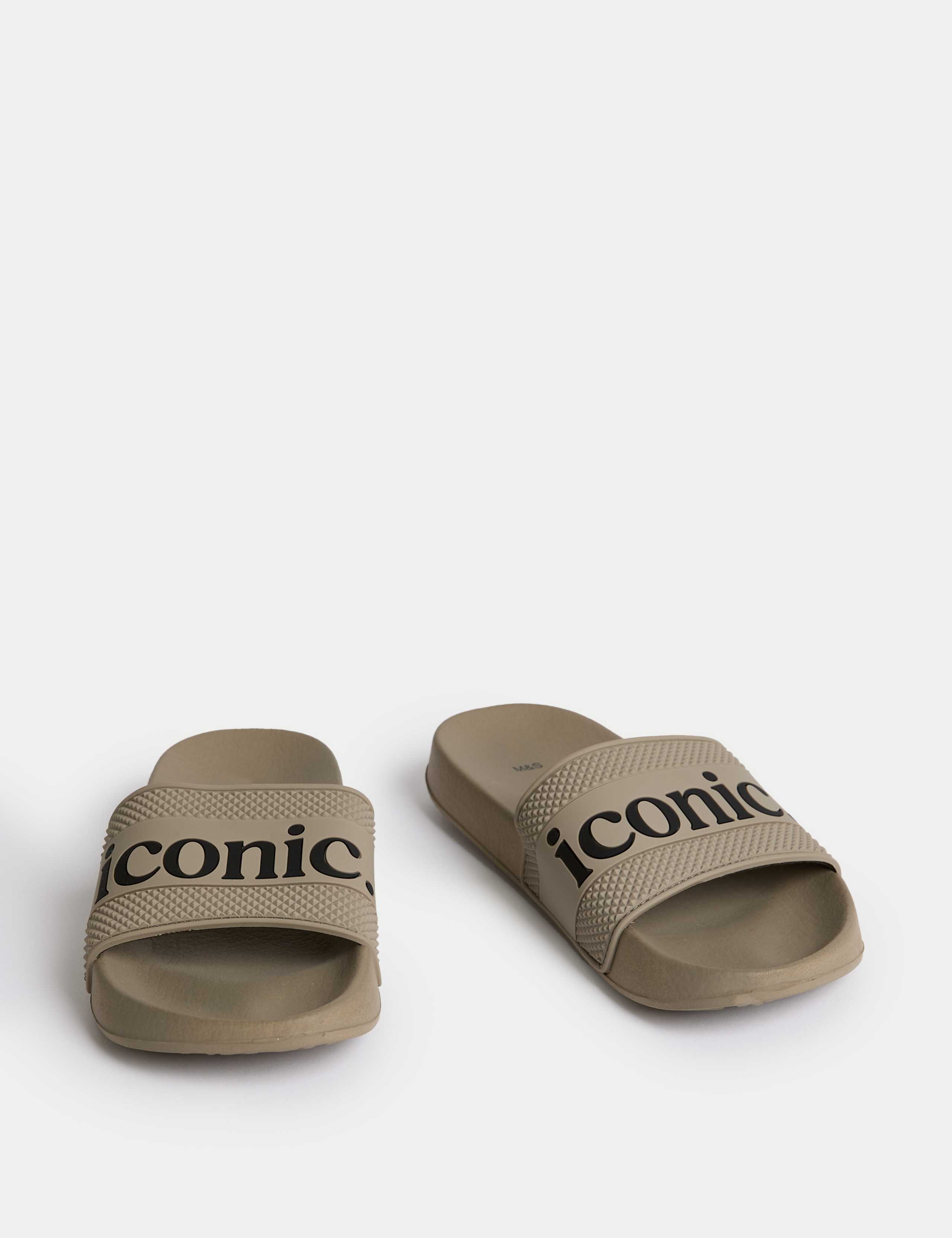 Kids' Textured Sliders (1 Large - 7 Large) 2 of 4