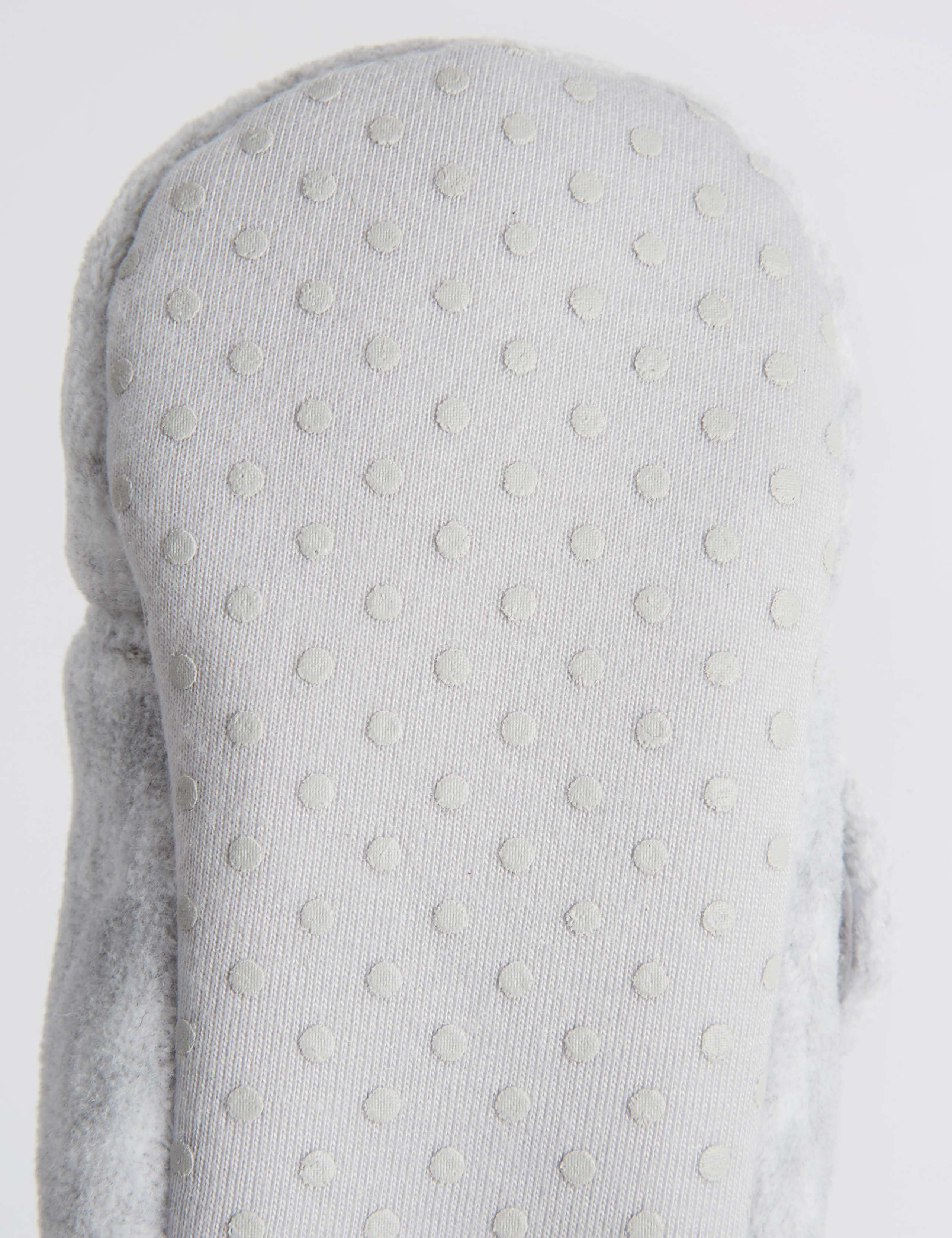 Baby Padded Riptape Slippers (0-18 Mths) 4 of 4