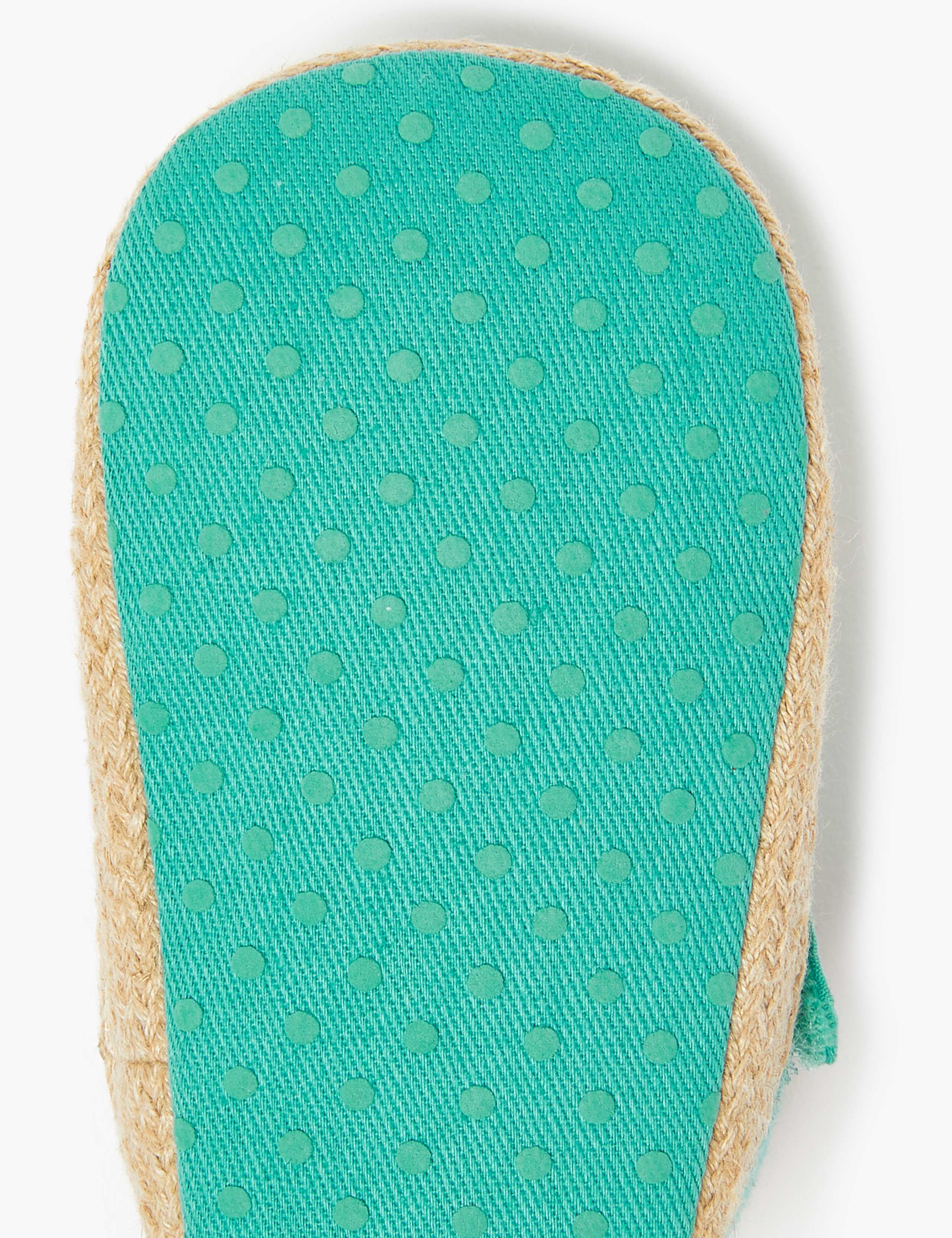 Baby Palm Tree Print Pram Shoes (0-18 Mths) 4 of 4