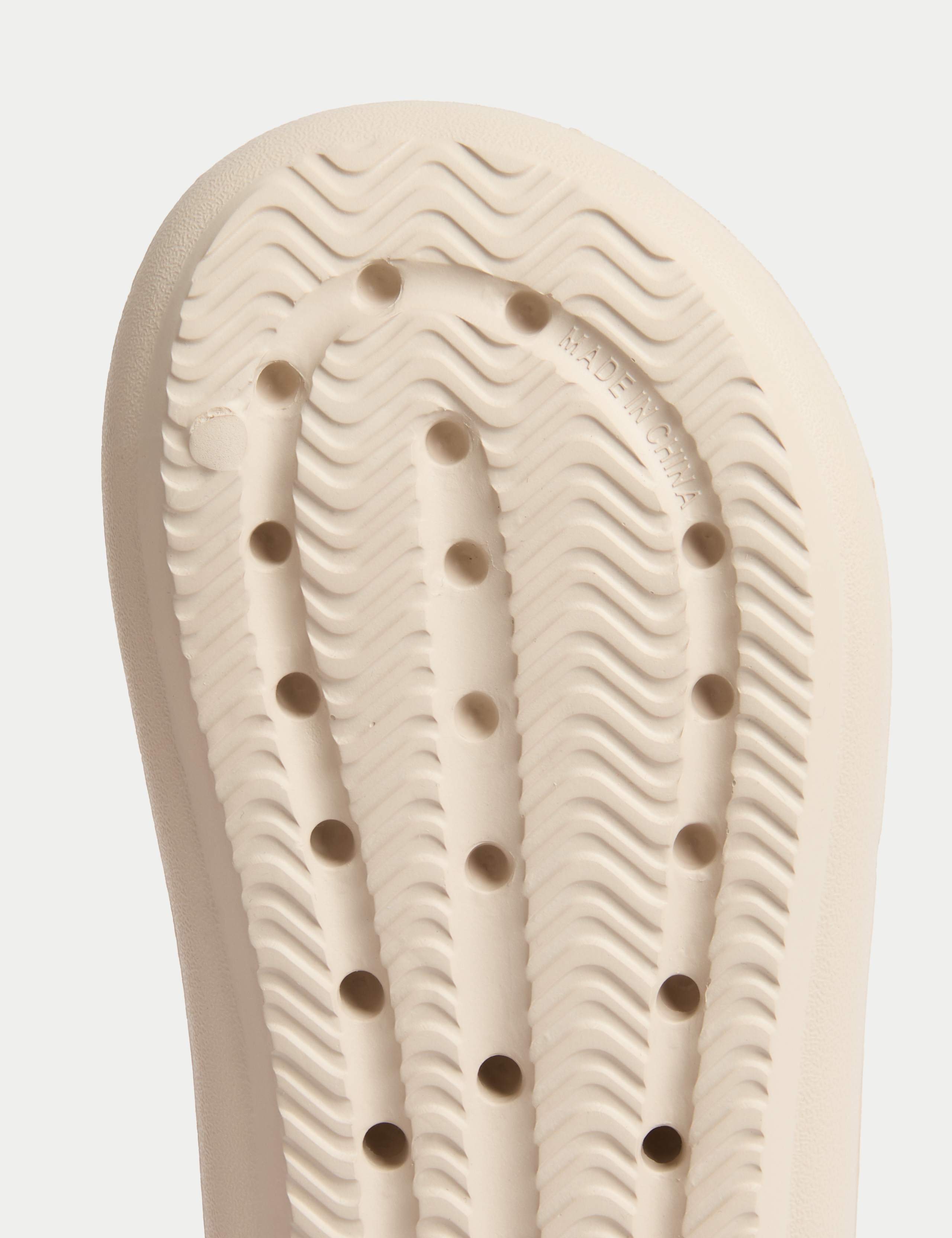 Kids' Plain Chunky Flip Flops (1 Large - 6 Large) 4 of 4