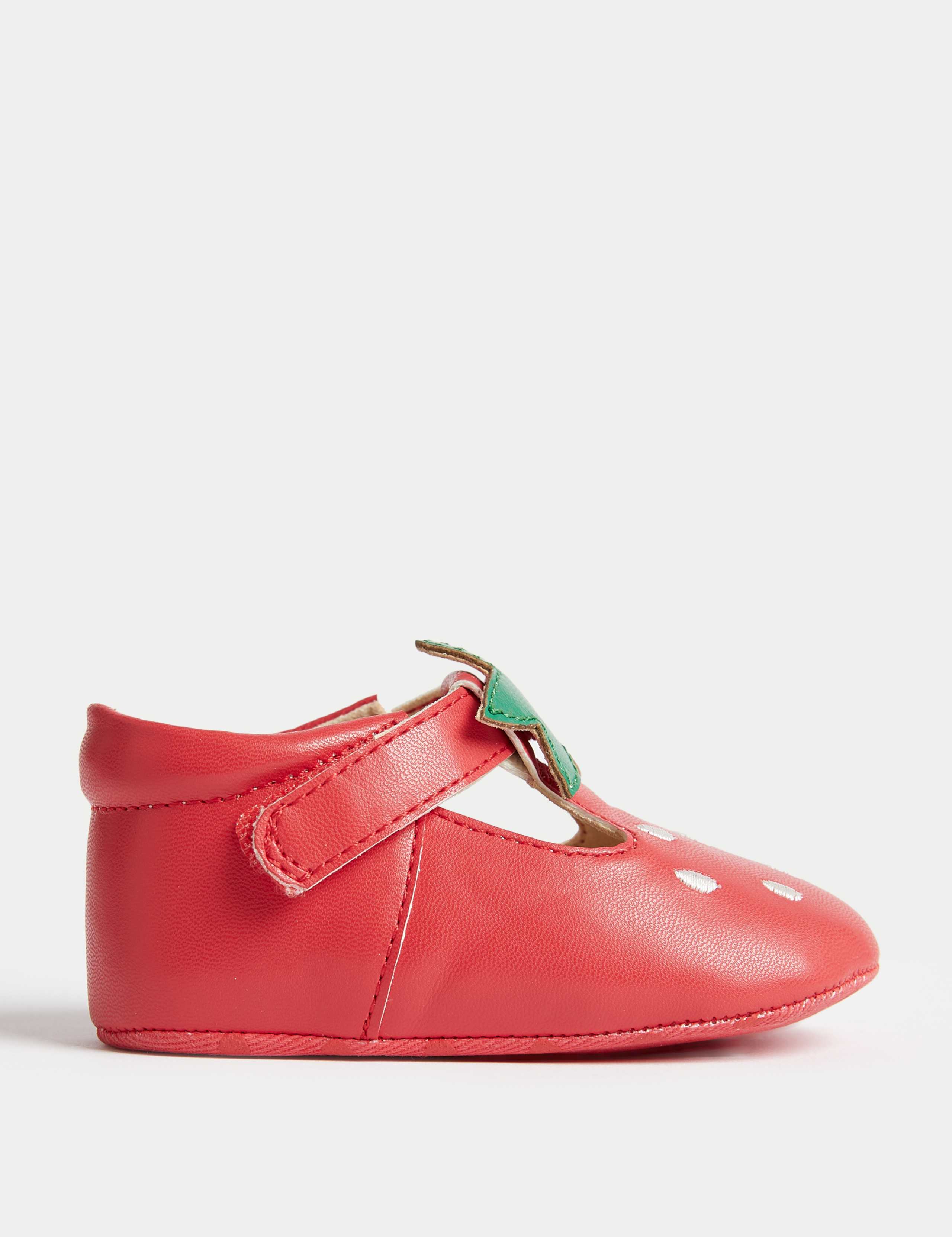 Baby Strawberry Riptape Pram Shoes (0-18 Mths) 3 of 4