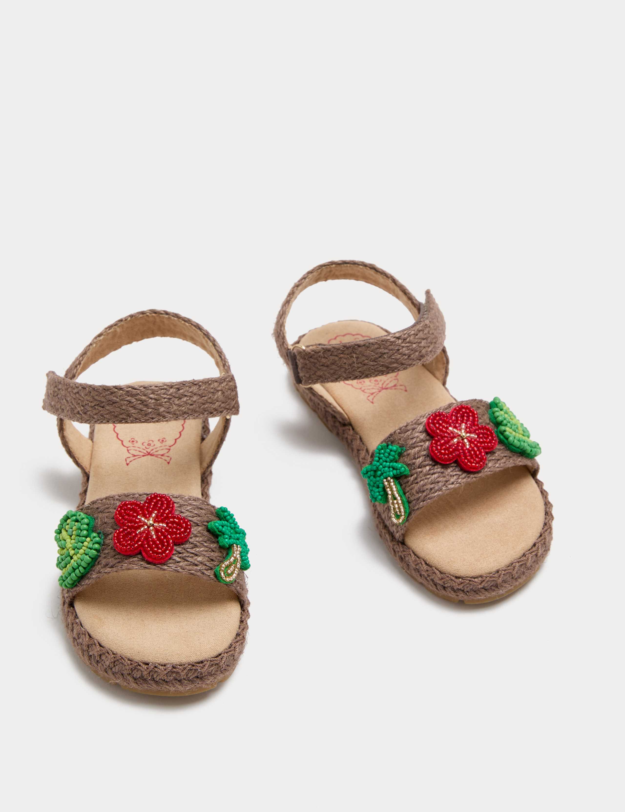 Kids' Rafia Beaded Flower Sandals (4 Small-2 Large) 1 of 3