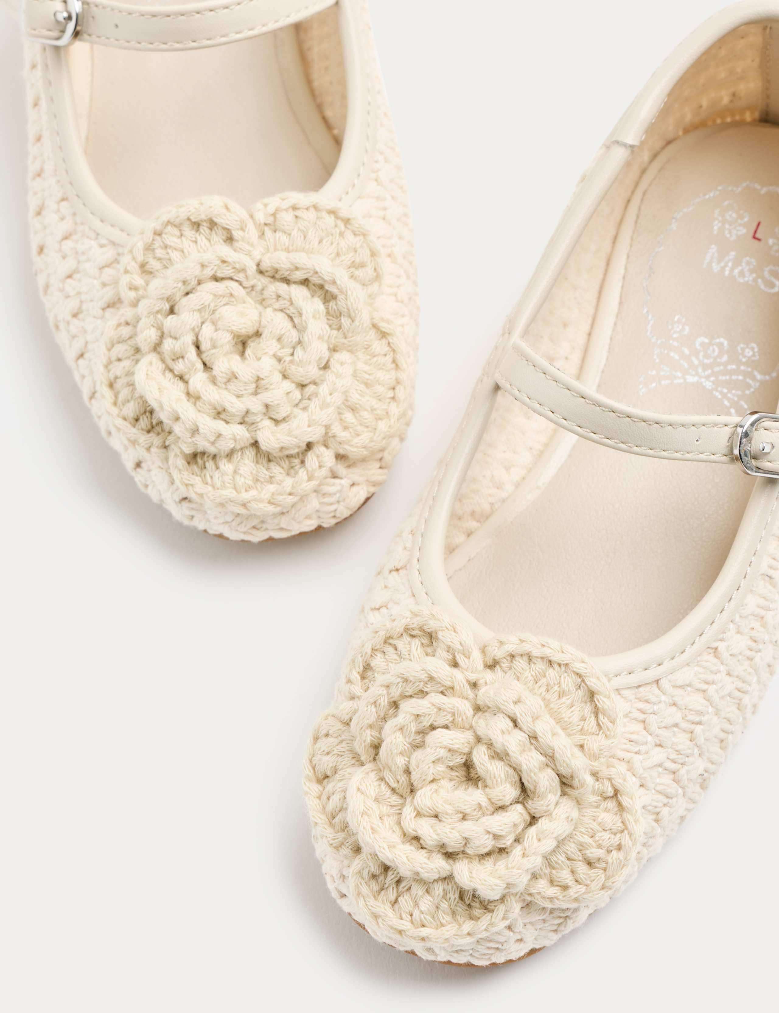 Kids' Corsage Flower Ballet Shoes (4 Small-2 Large) 3 of 3