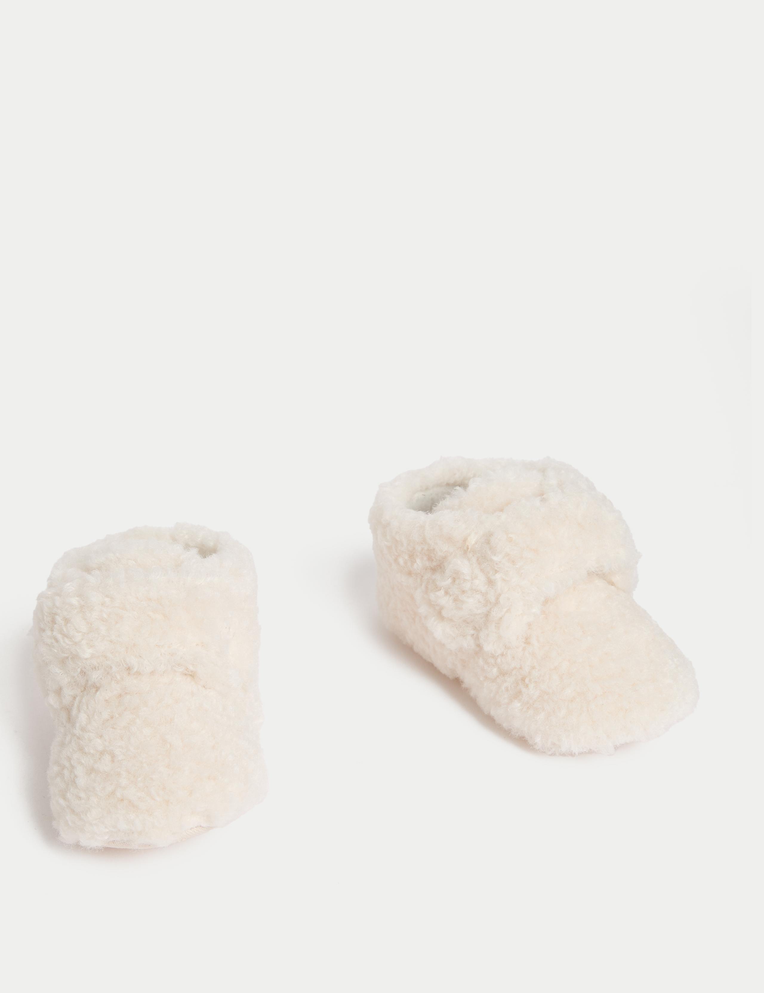 Baby Borg Pram Boots (0-18 Mths) 2 of 4
