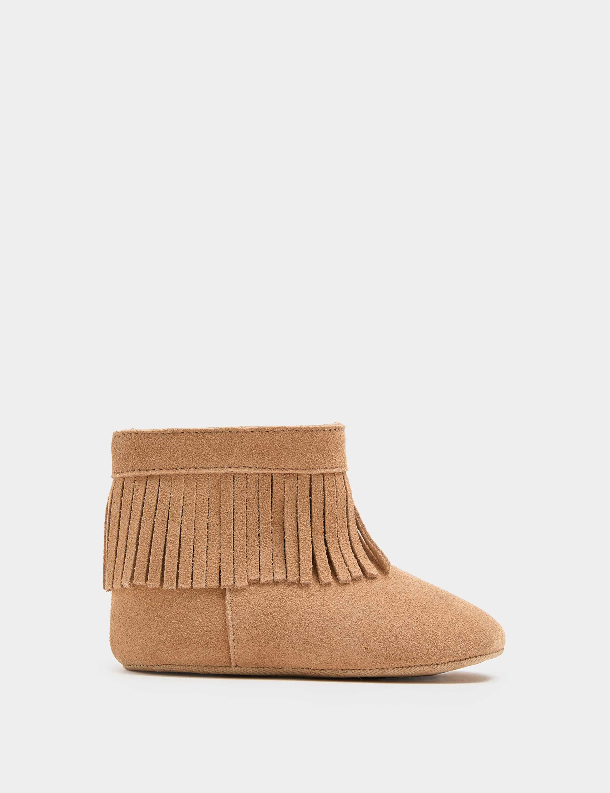 Baby Tassel Western Pram Boots (0-18 Months) 2 of 3