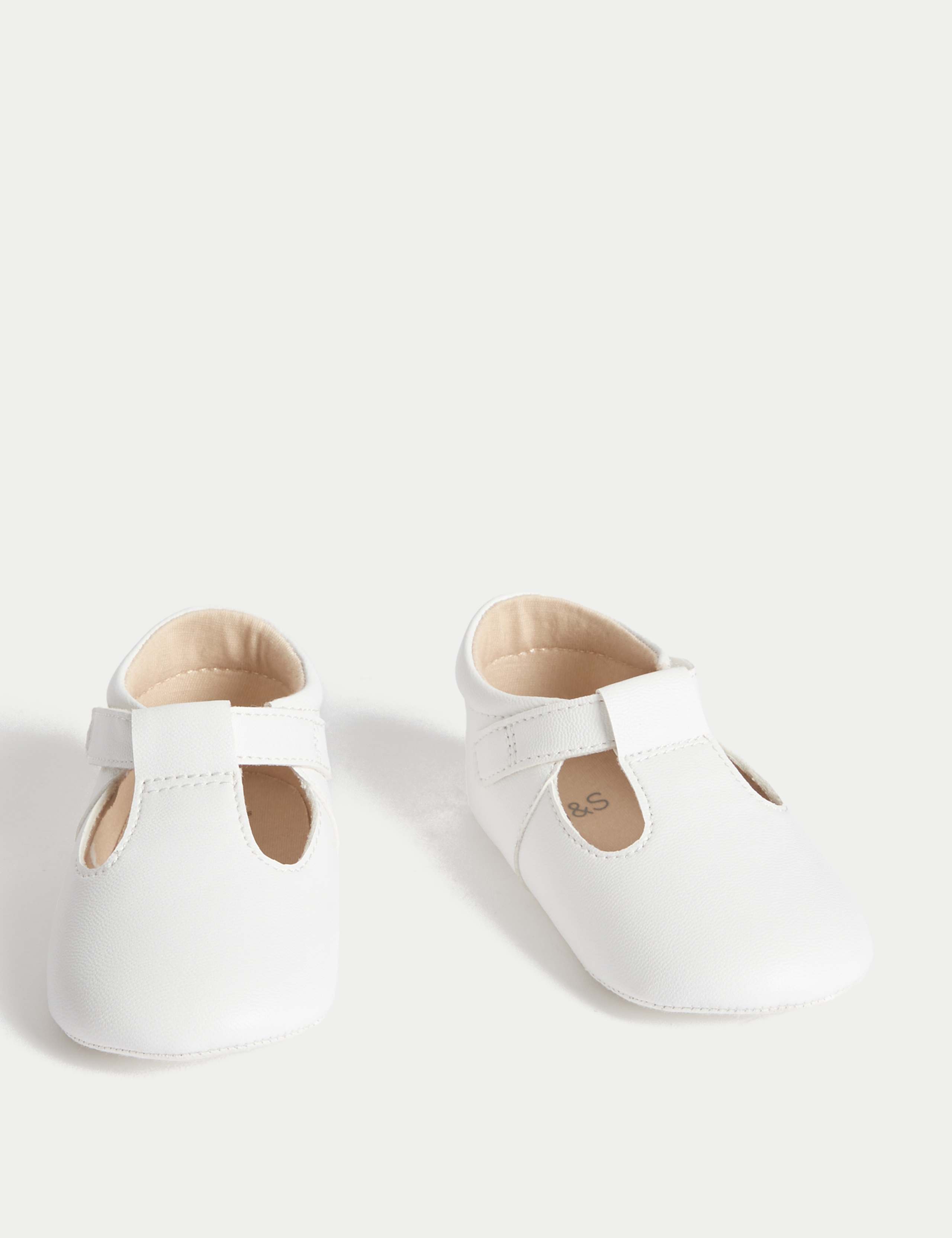 Baby Girl Pram Shoe (0-18 Mths) 2 of 4