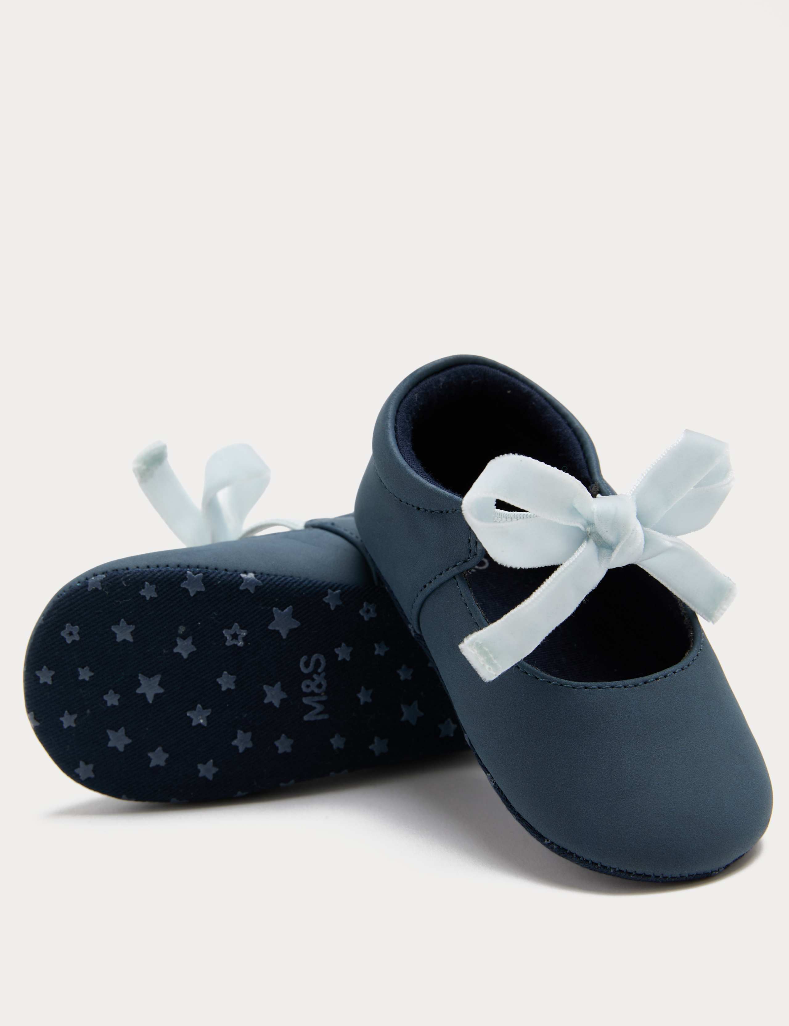 Baby Ballet Bow Pram Shoes (0-18 Months) 3 of 3