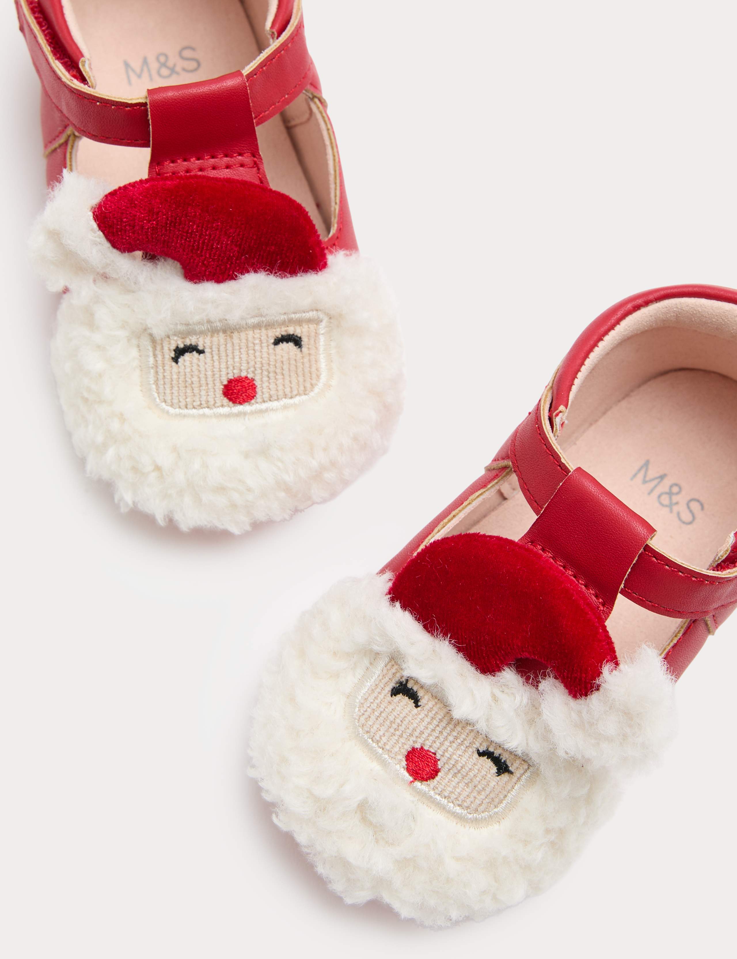 Baby Santa T Bar Riptape Pram Shoes (0-18 Mths) 1 of 3