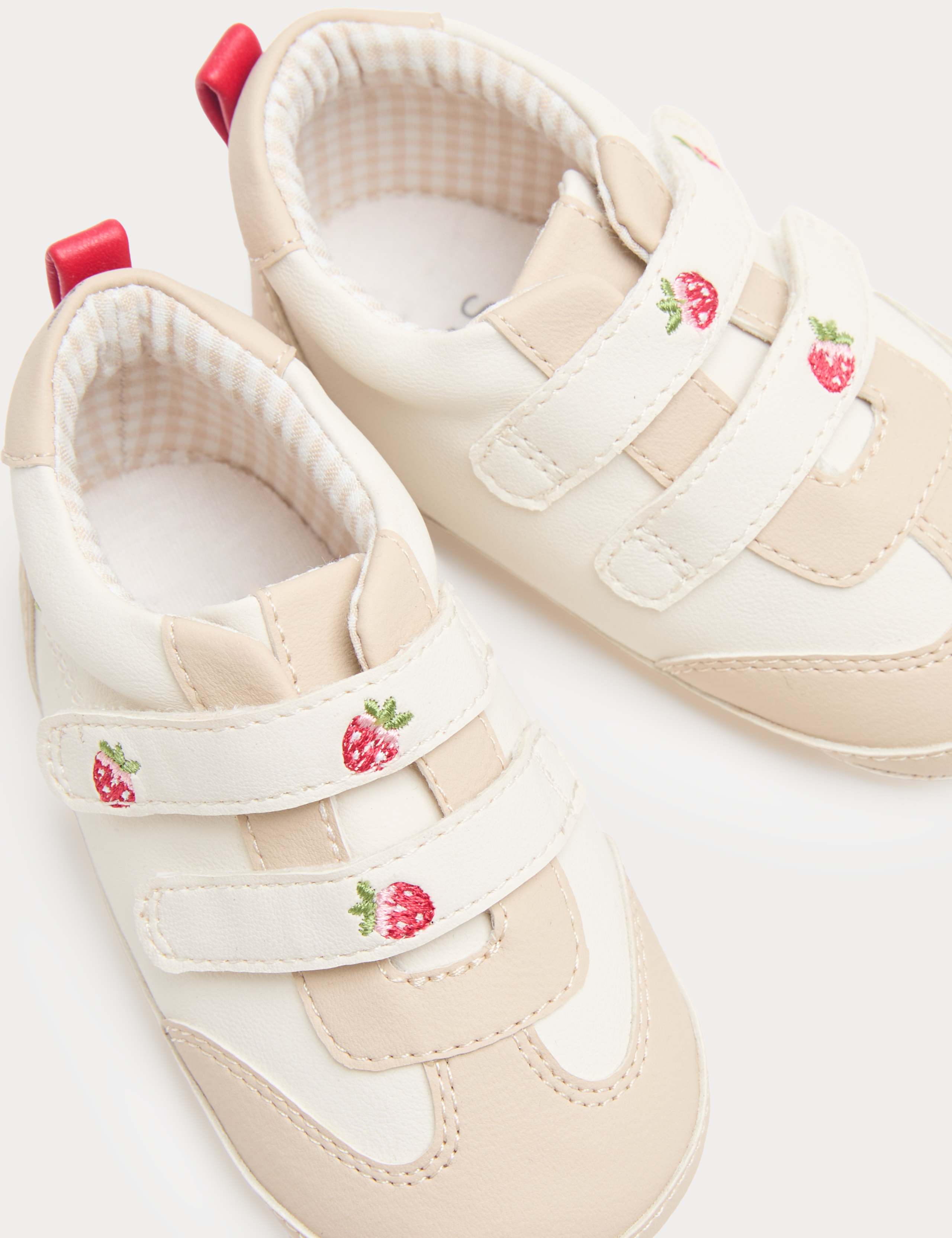 Baby Strawberry Pram Trainers (0-18 Mths ) 4 of 4