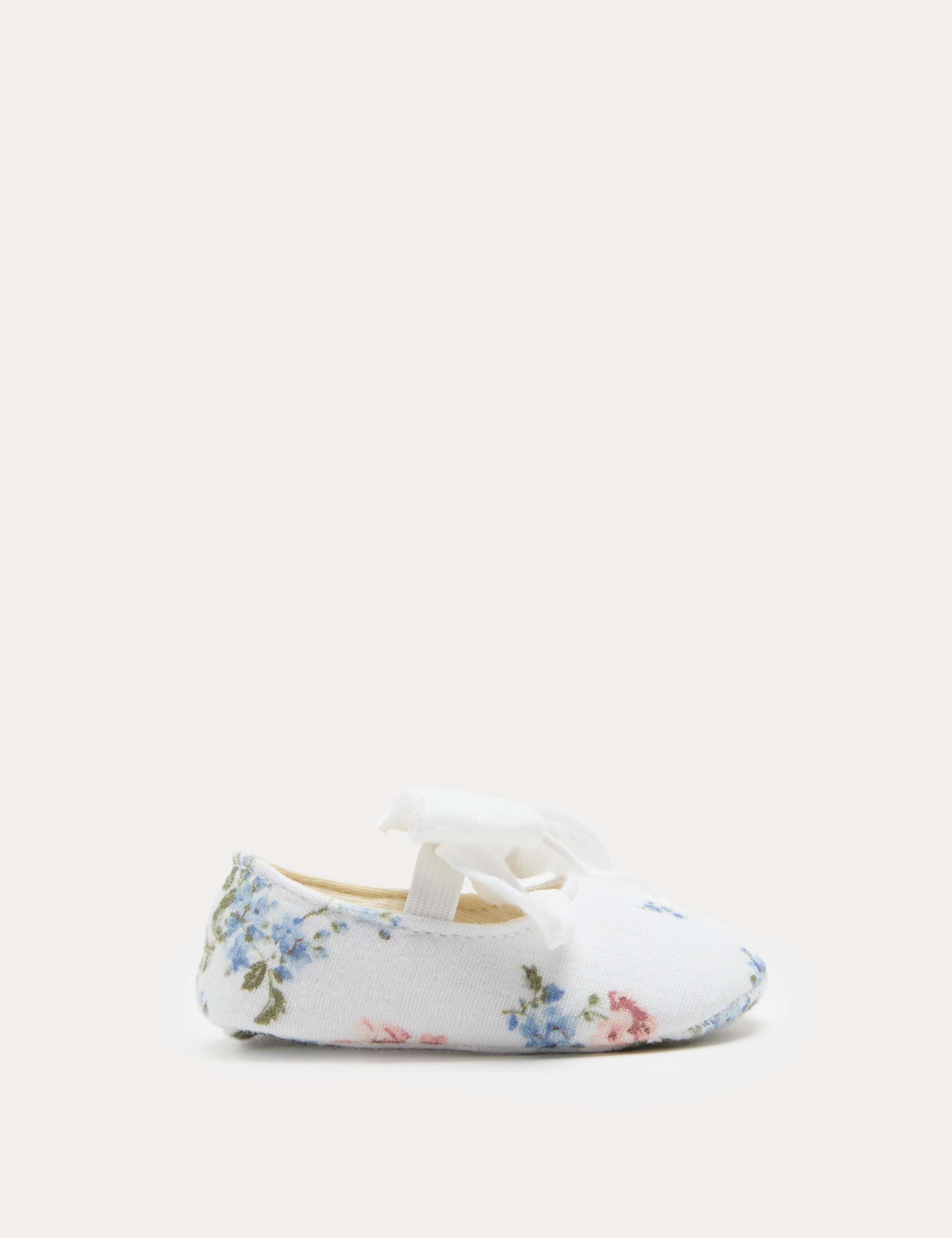 Baby Floral Ballet Pram Shoes (0-18 Months) 2 of 3