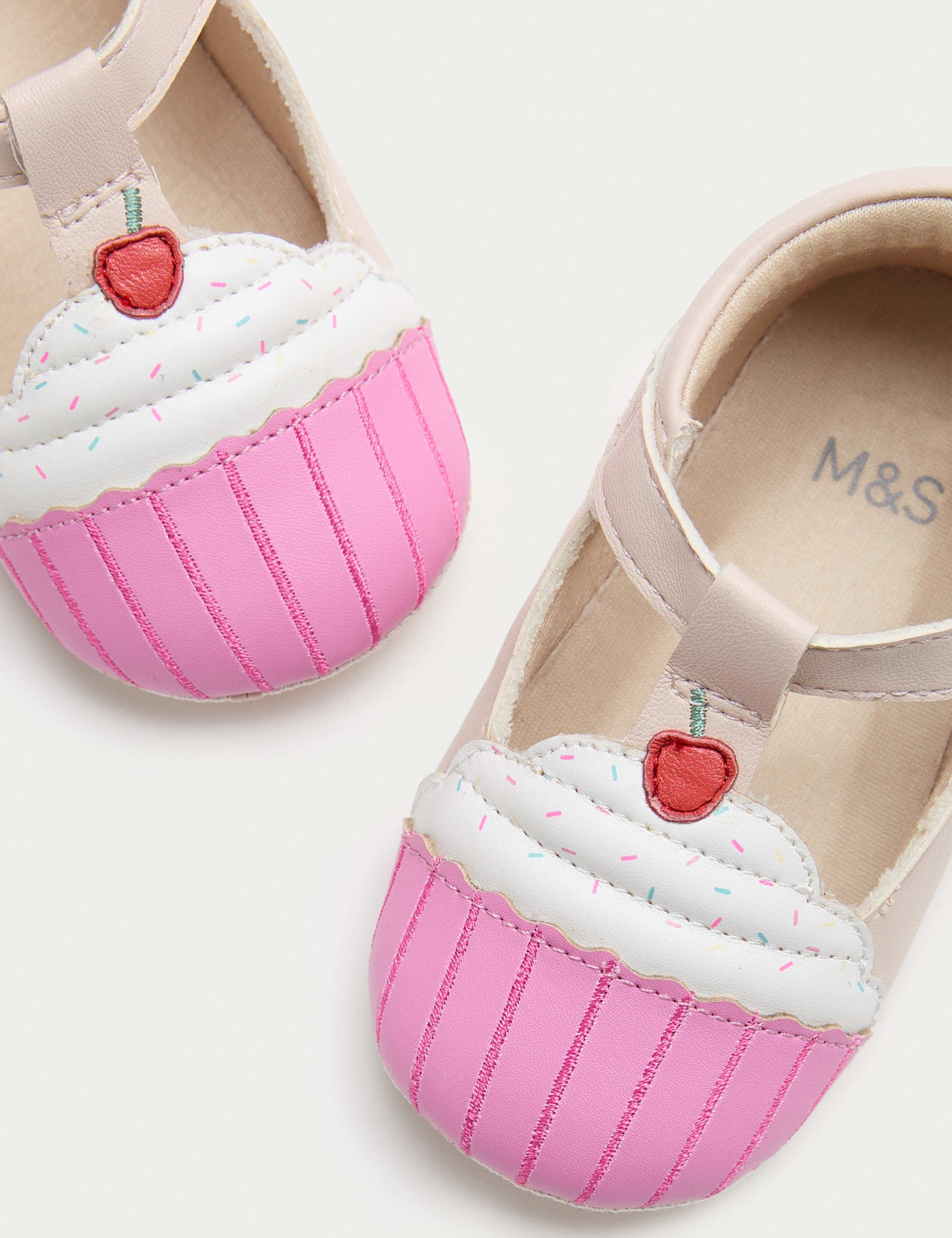 Baby Cupcake Pram Shoes (0-18 Months) 2 of 2